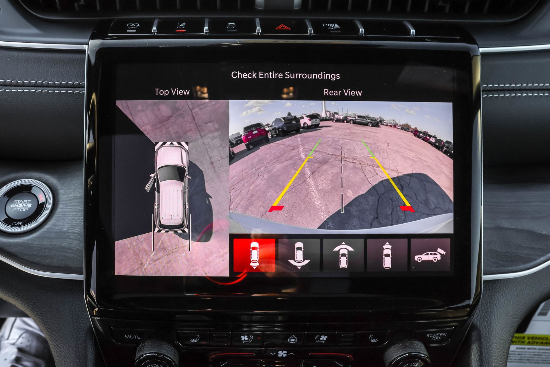 2025 JEEP GRAND CHEROKEE - Image 30