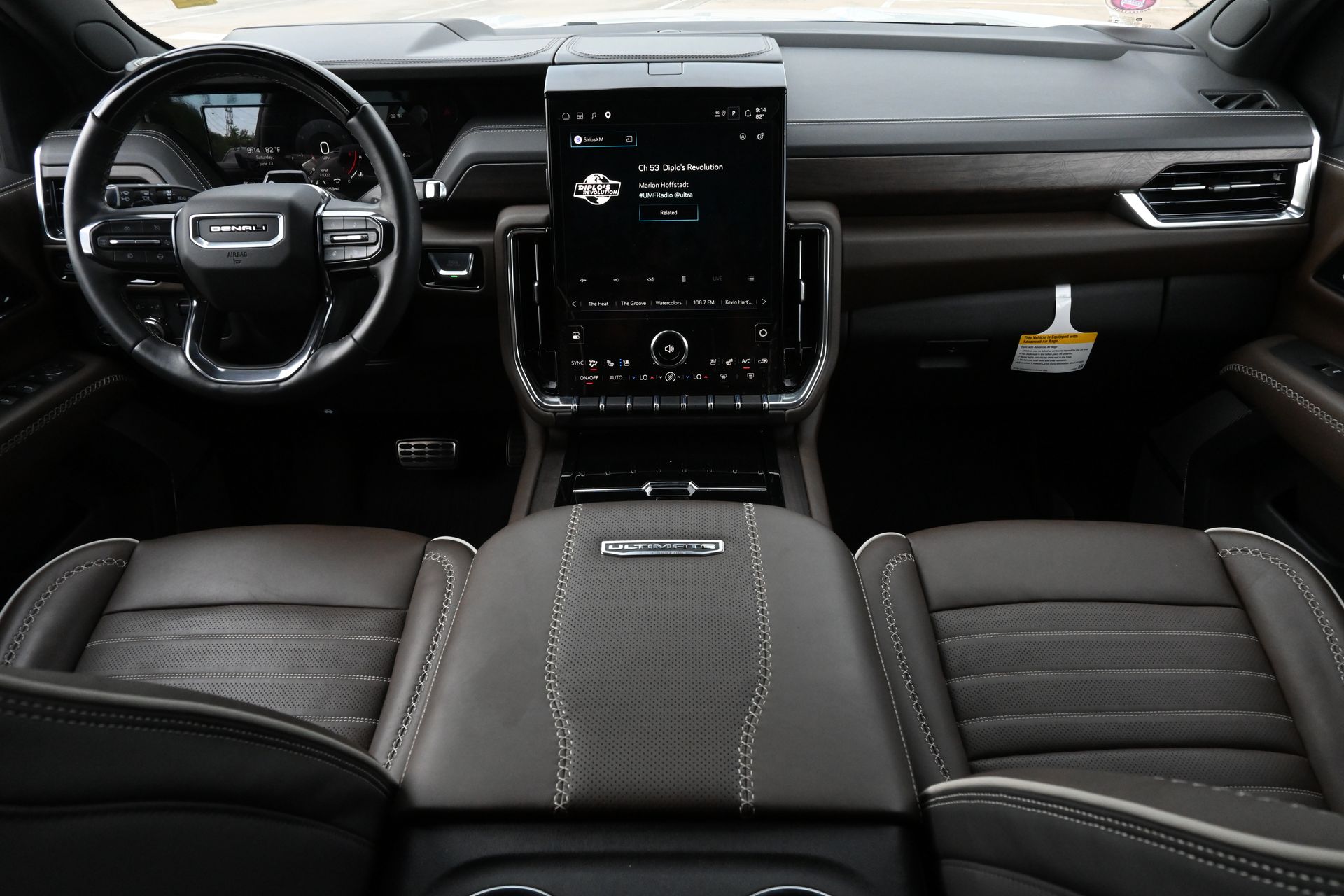 2025 GMC Yukon Denali Ultimate White at Community Honda