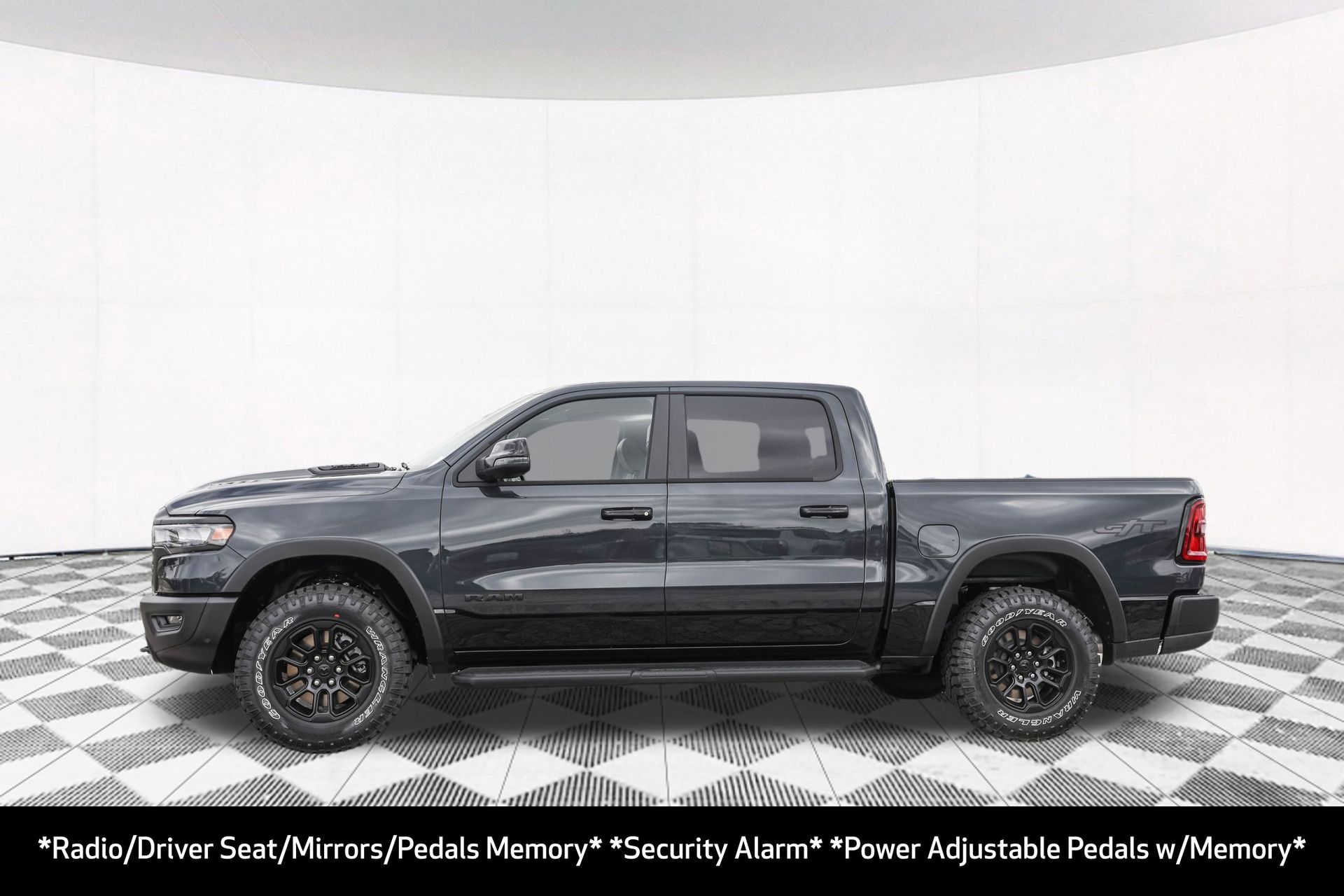 2026 RAM 1500 - Image 11