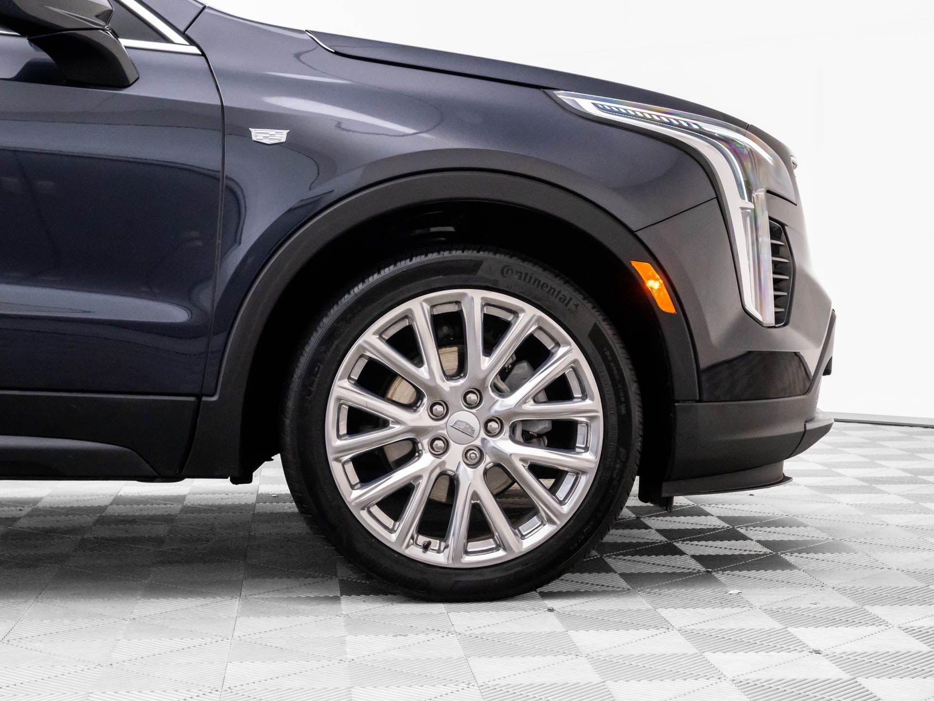 2022 Cadillac XT4 Luxury photo
