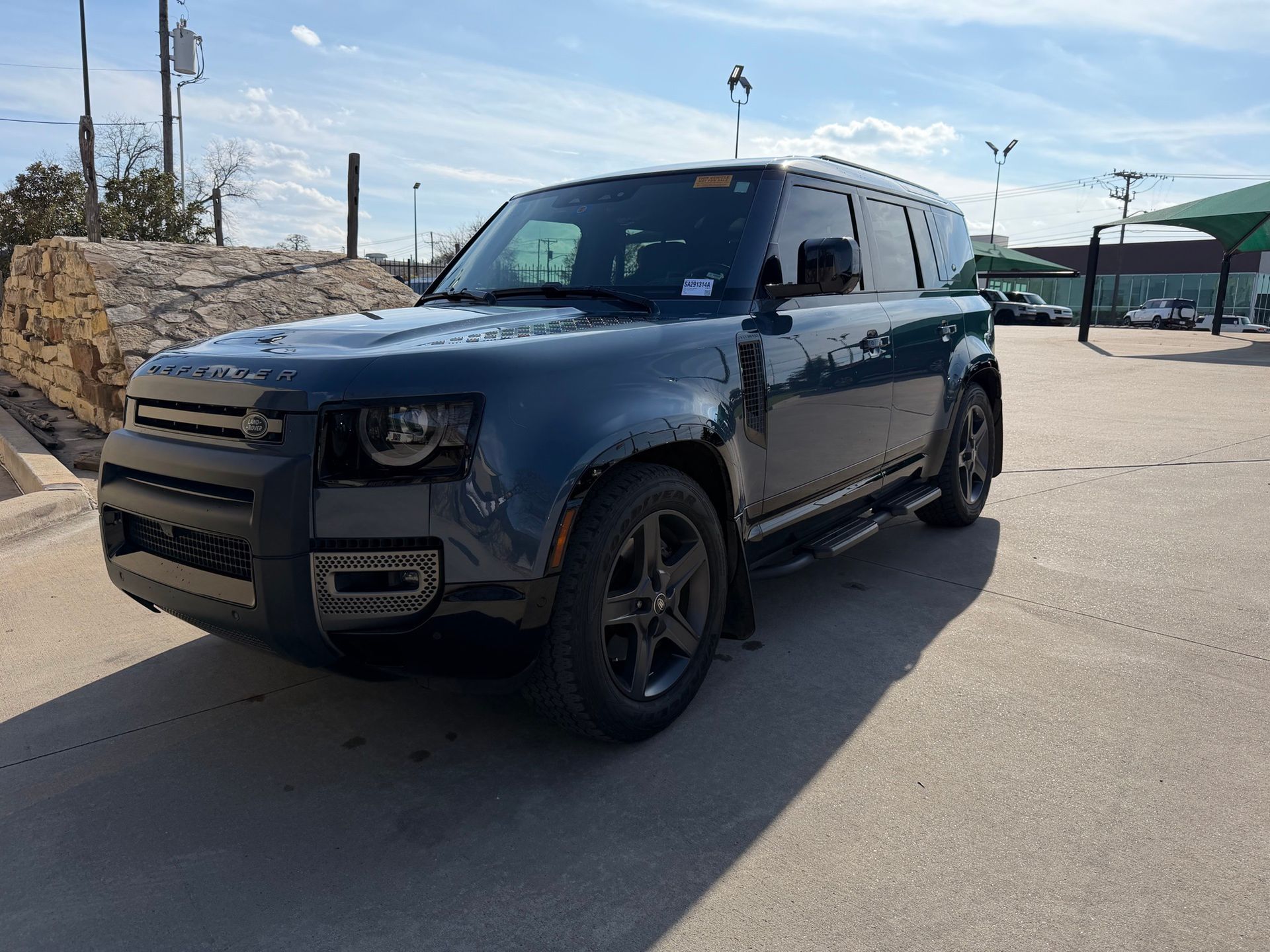 2024 Land Rover Defender 110 P400 X-Dynamic SE AWD