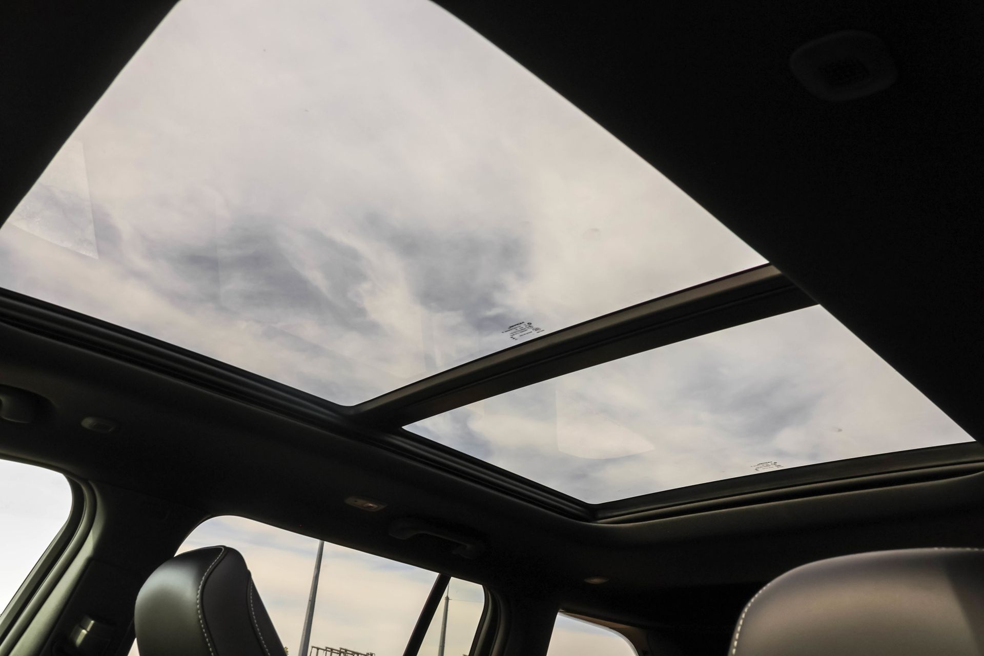 2025 JEEP GRAND CHEROKEE - Image 6