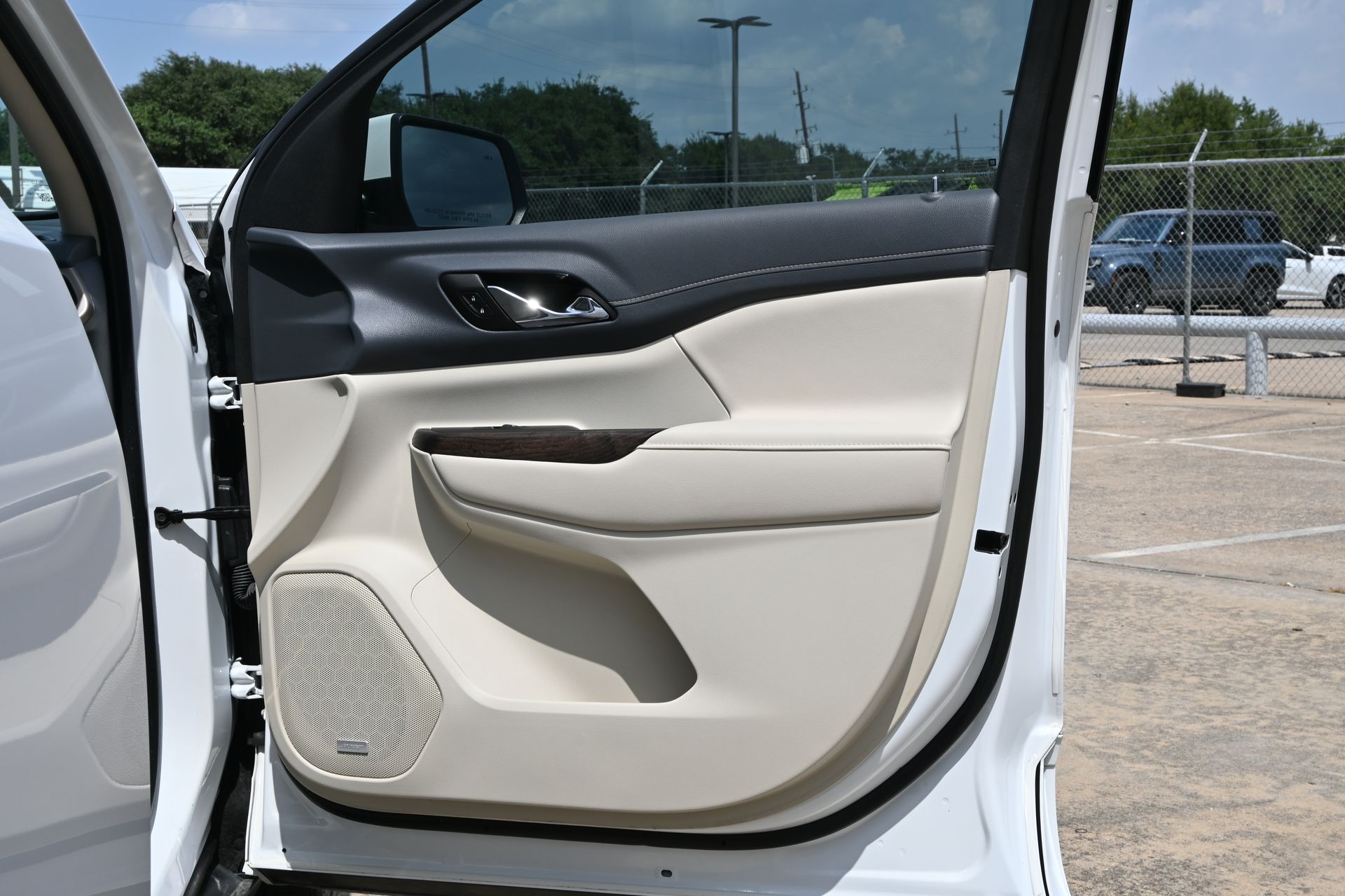 2023 GMC Acadia Denali White at Bayway Cadillac of The Woodlands