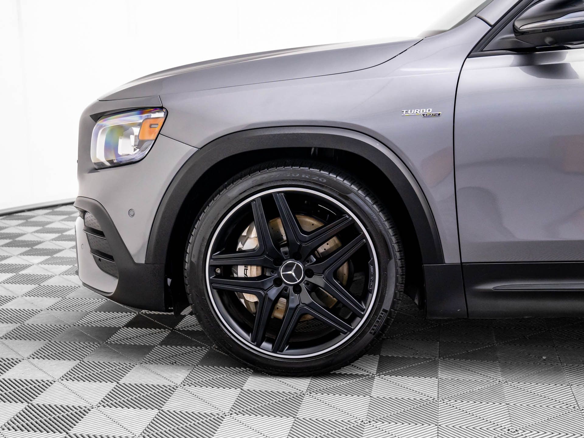2021 Mercedes-Benz GLB GLB 35 AMG photo