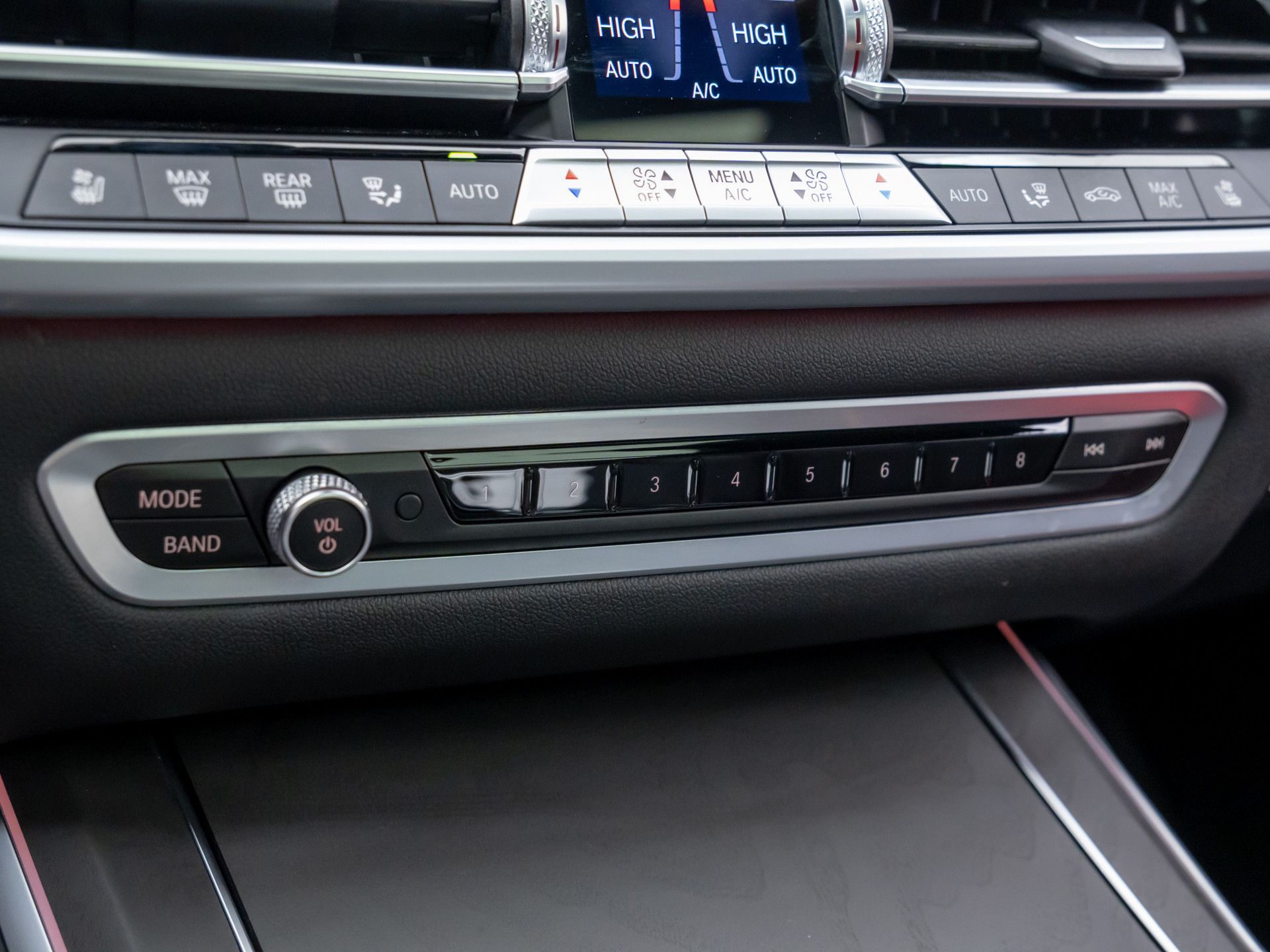 2022 BMW X7 M50i photo