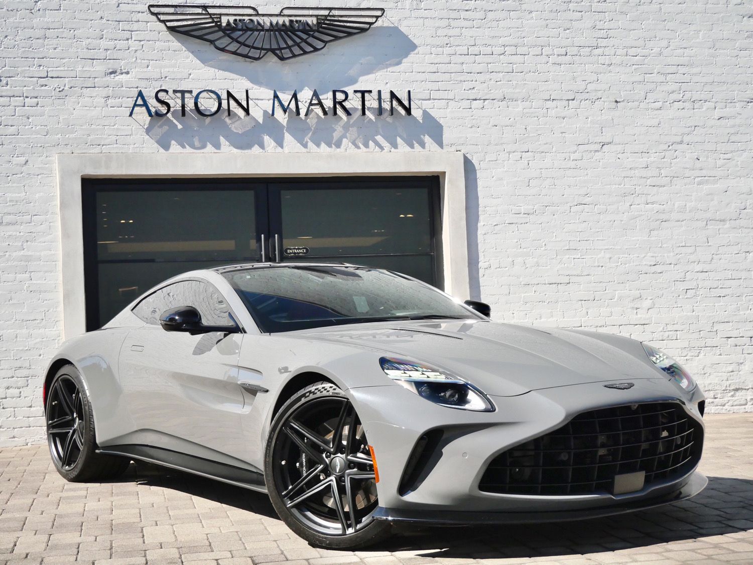 China Gray 2025 Aston Martin Vantage Coupe Rear-Wheel Drive 8-Speed Automatic