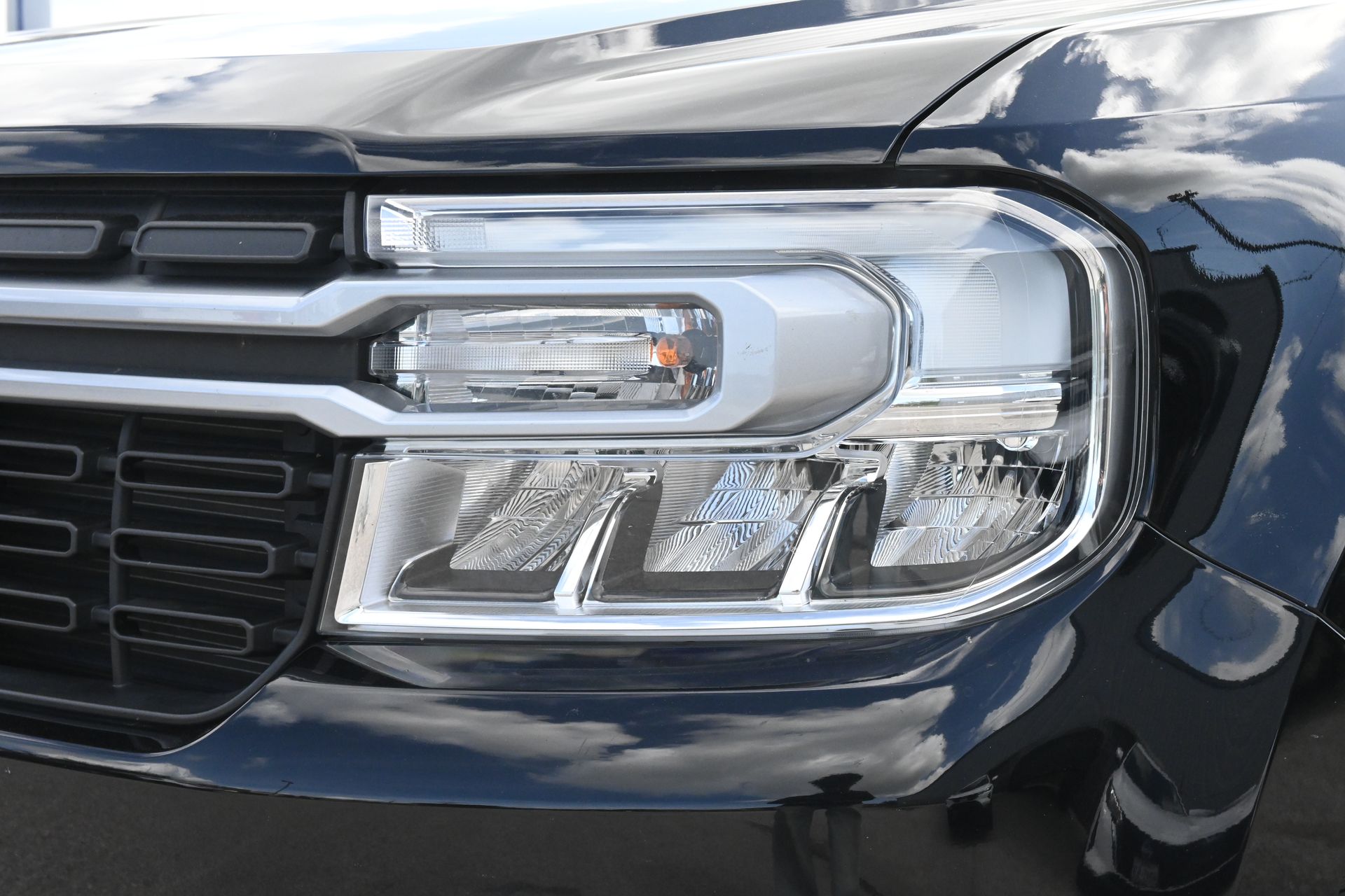 2024 Ford Maverick Lariat Black at DeMontrond Mazda