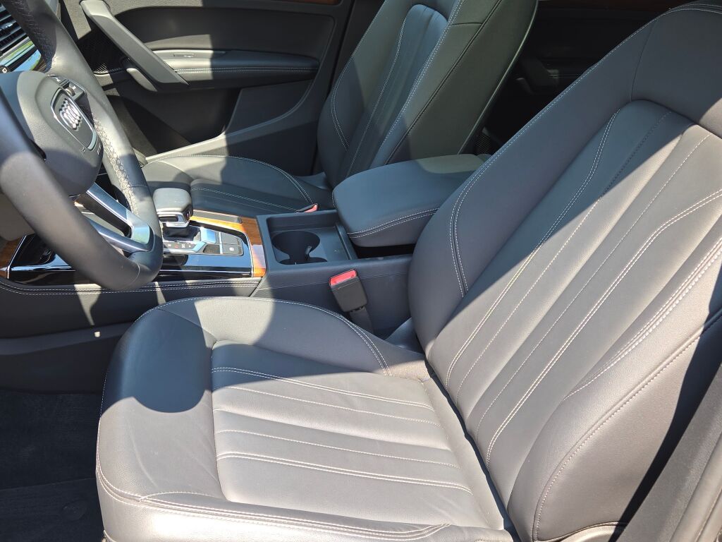 2023 Audi Q5 45 S line Premium photo 18