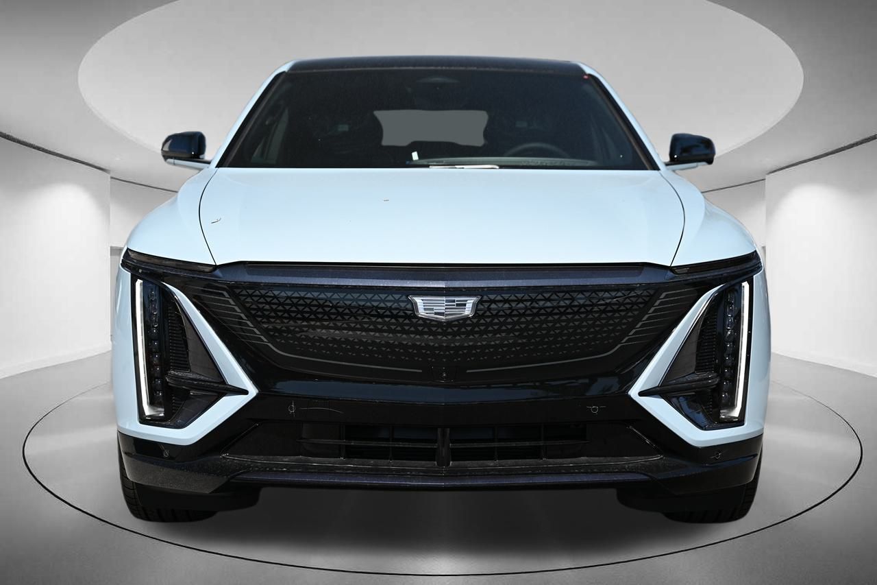 2024 Cadillac LYRIQ Sport 8