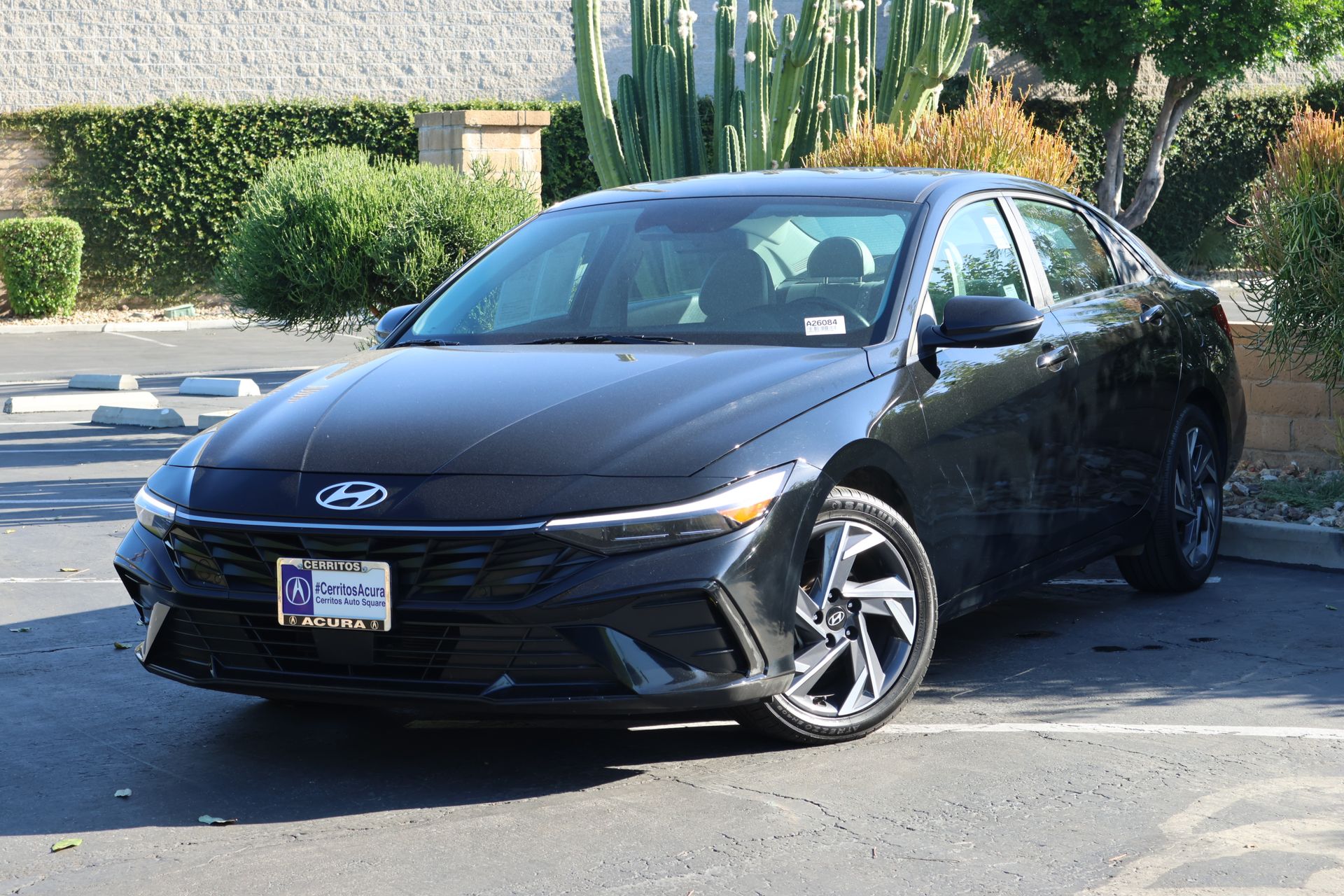 Abyss Black 2025 Hyundai Elantra Sedan Front-Wheel Drive Continuously Variable Transmission