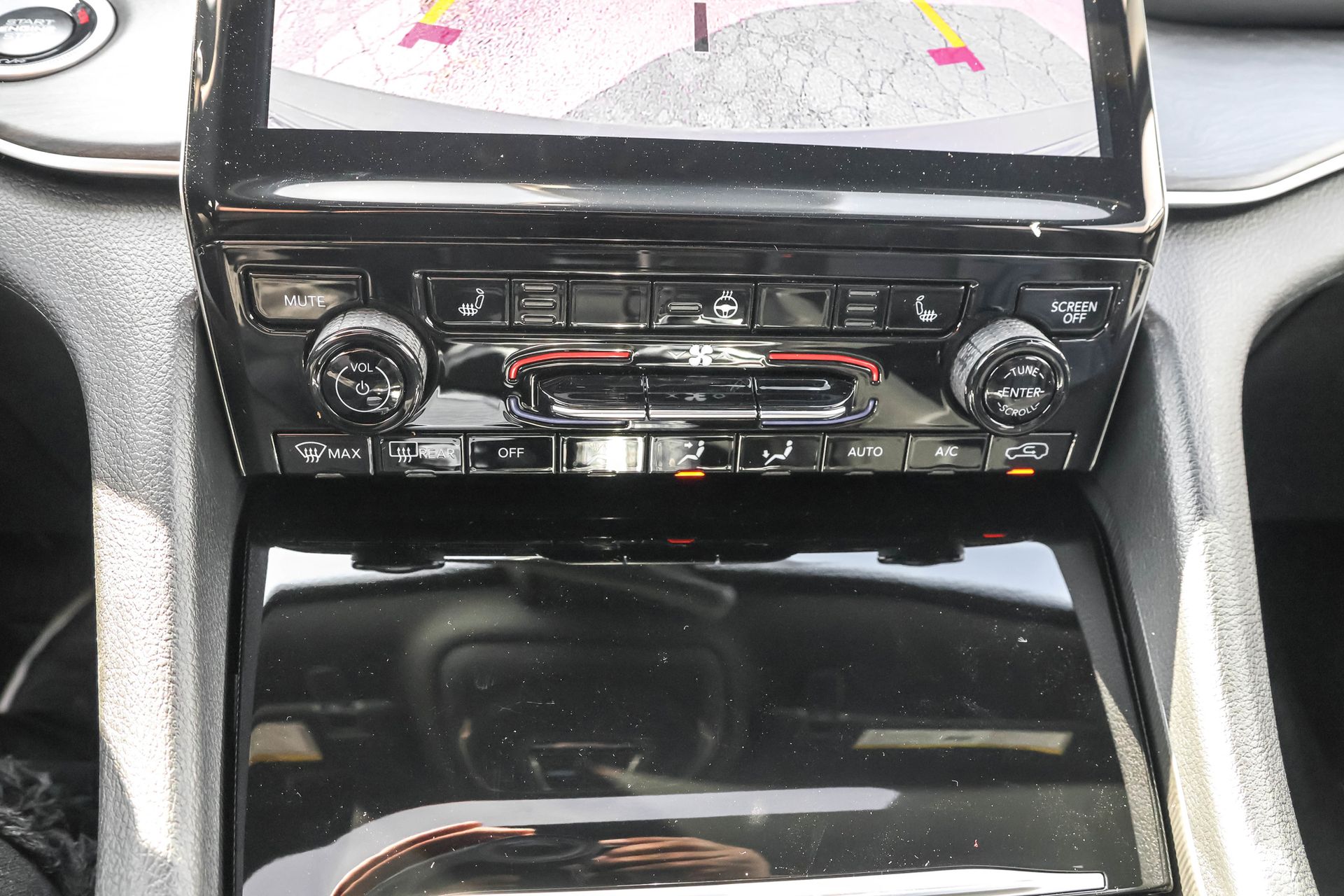 2025 JEEP GRAND CHEROKEE - Image 20