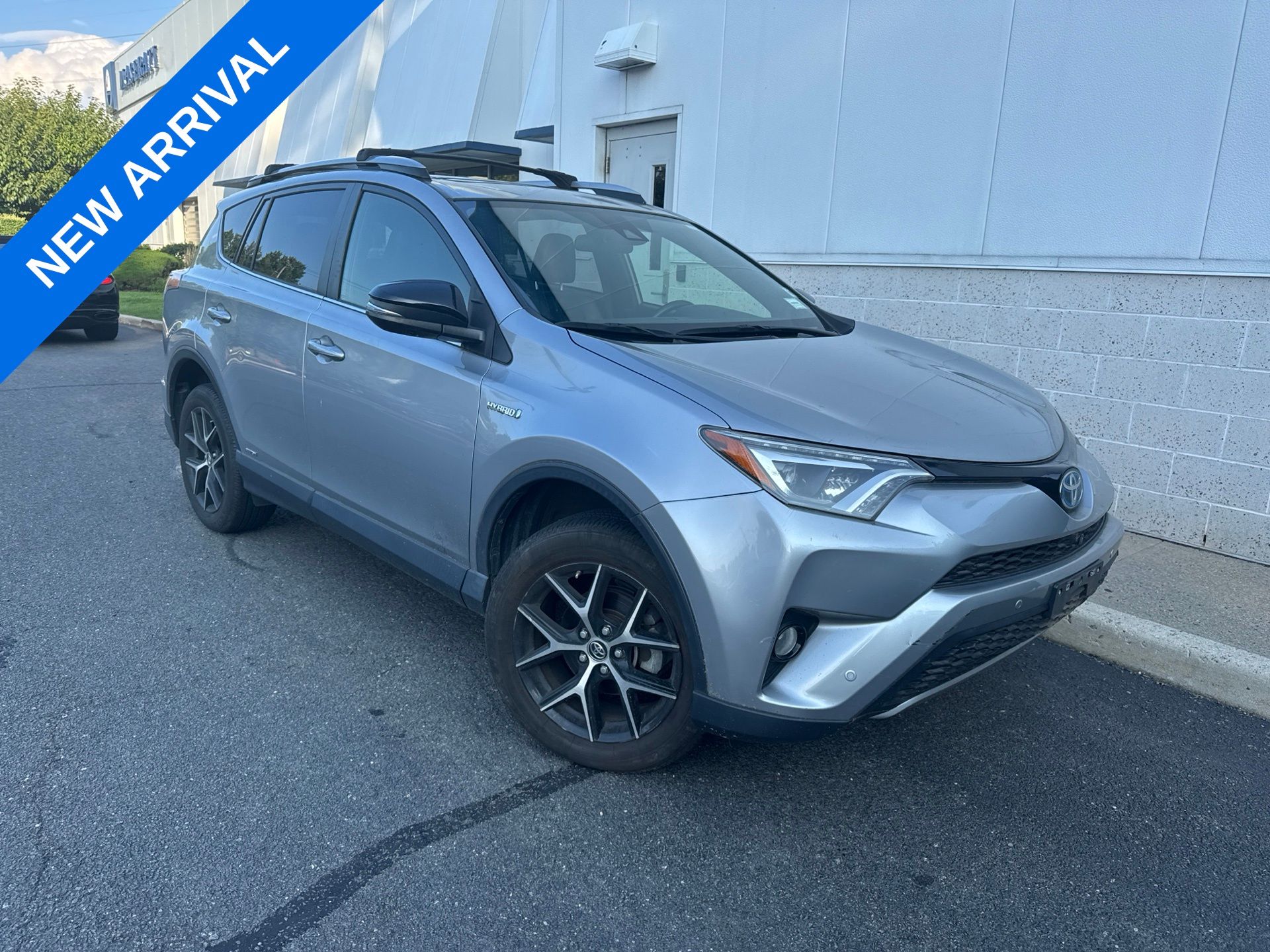 2017 Toyota RAV4 Hybrid SE
