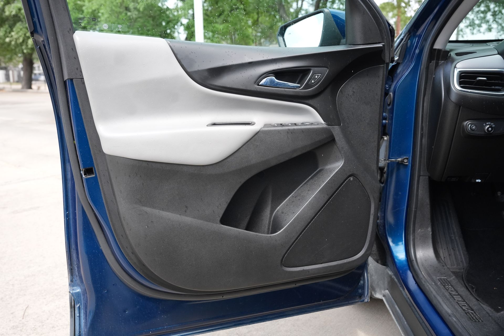 2021 Chevrolet Equinox LT Blue at DeMontrond Gulf Freeway