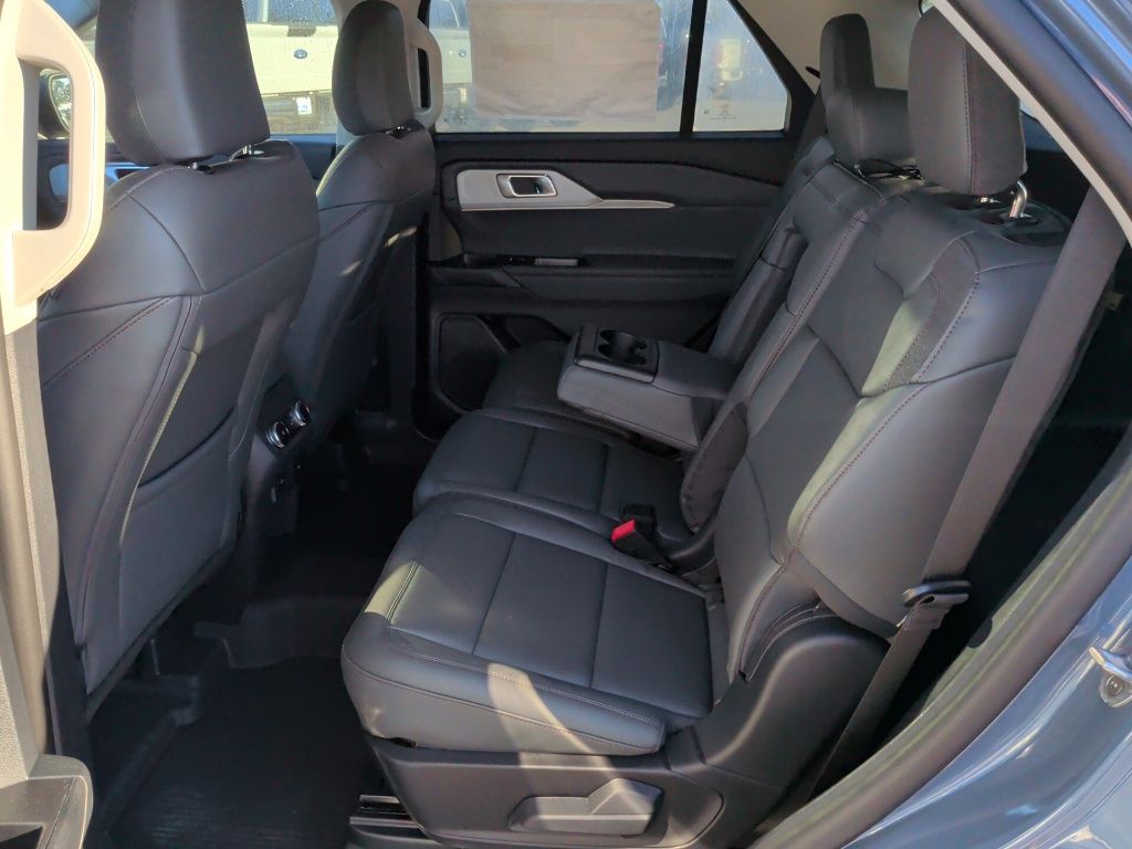 2026 Ford Explorer Active - 11