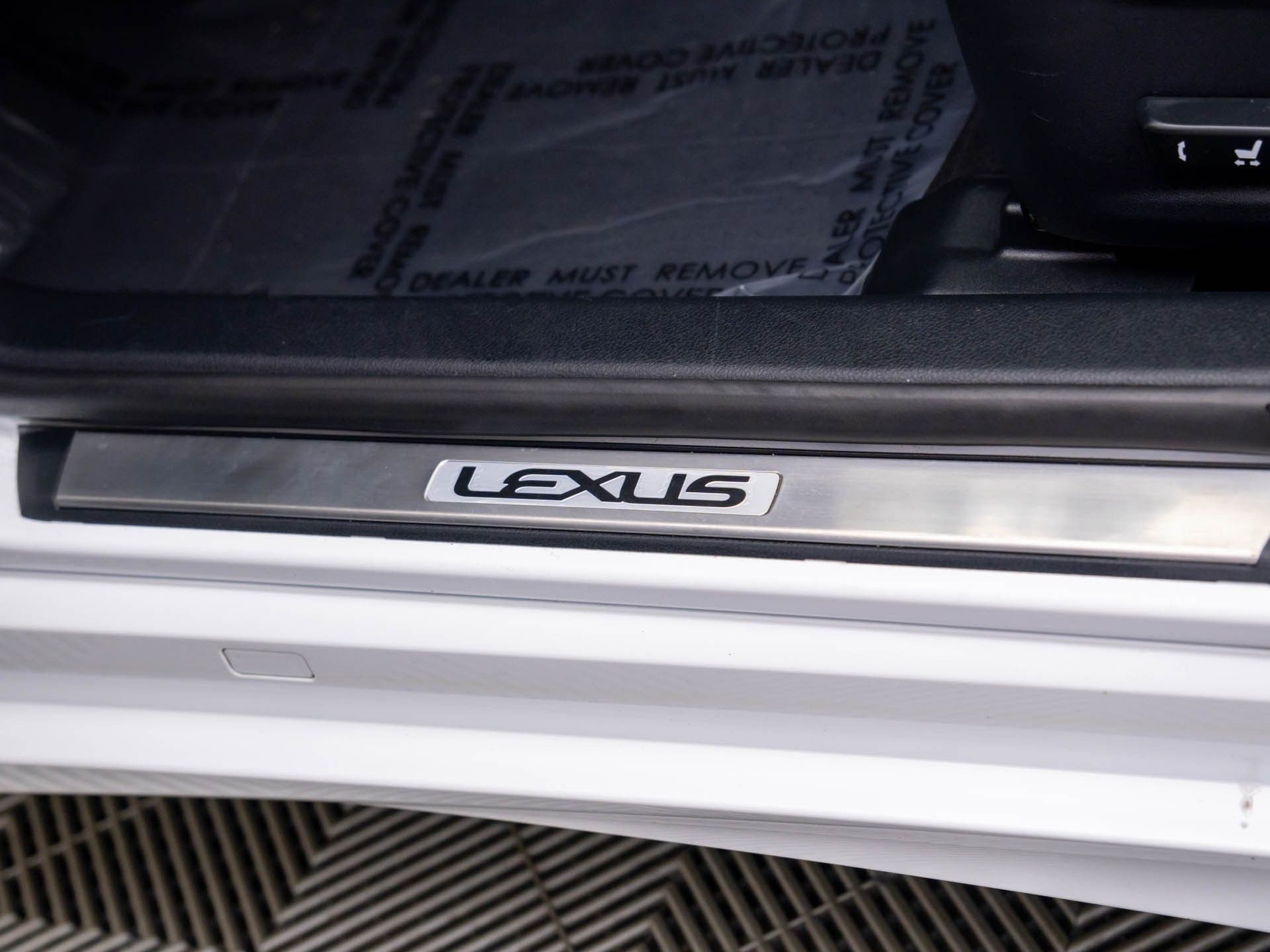 2017 Lexus IS IS photo