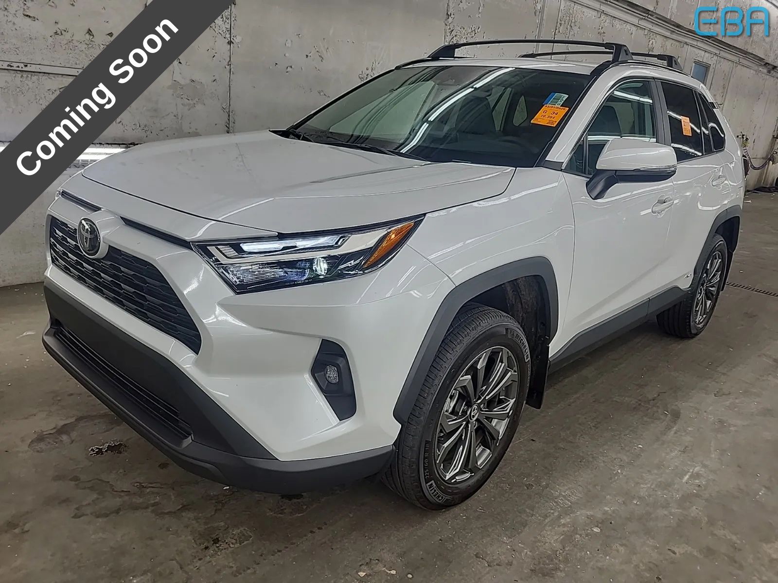 View vehicle photo 3