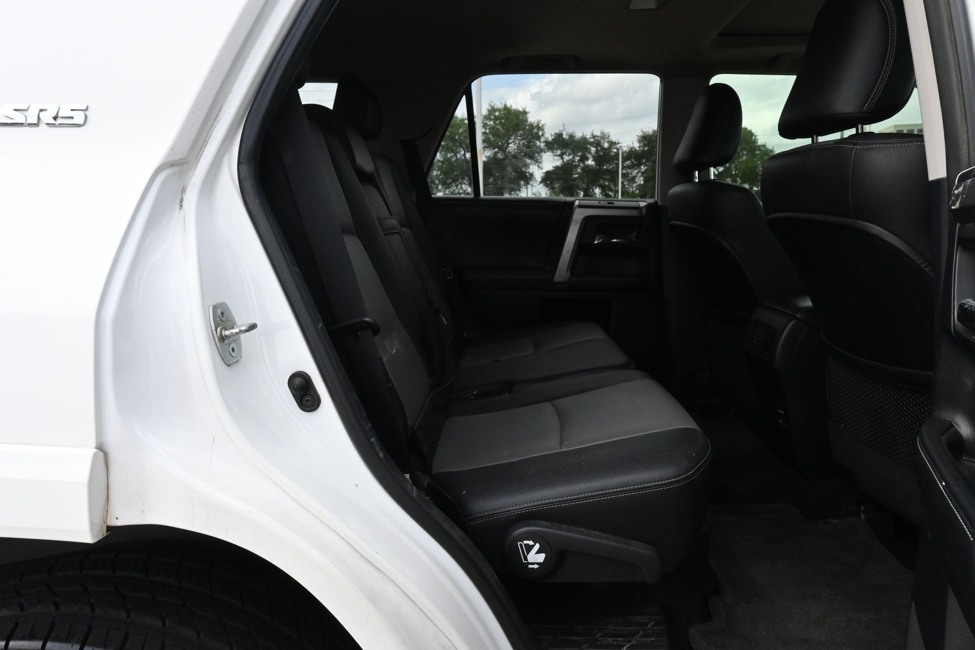 2014 Toyota 4Runner SR5 Premium White at Emmons Autoplex