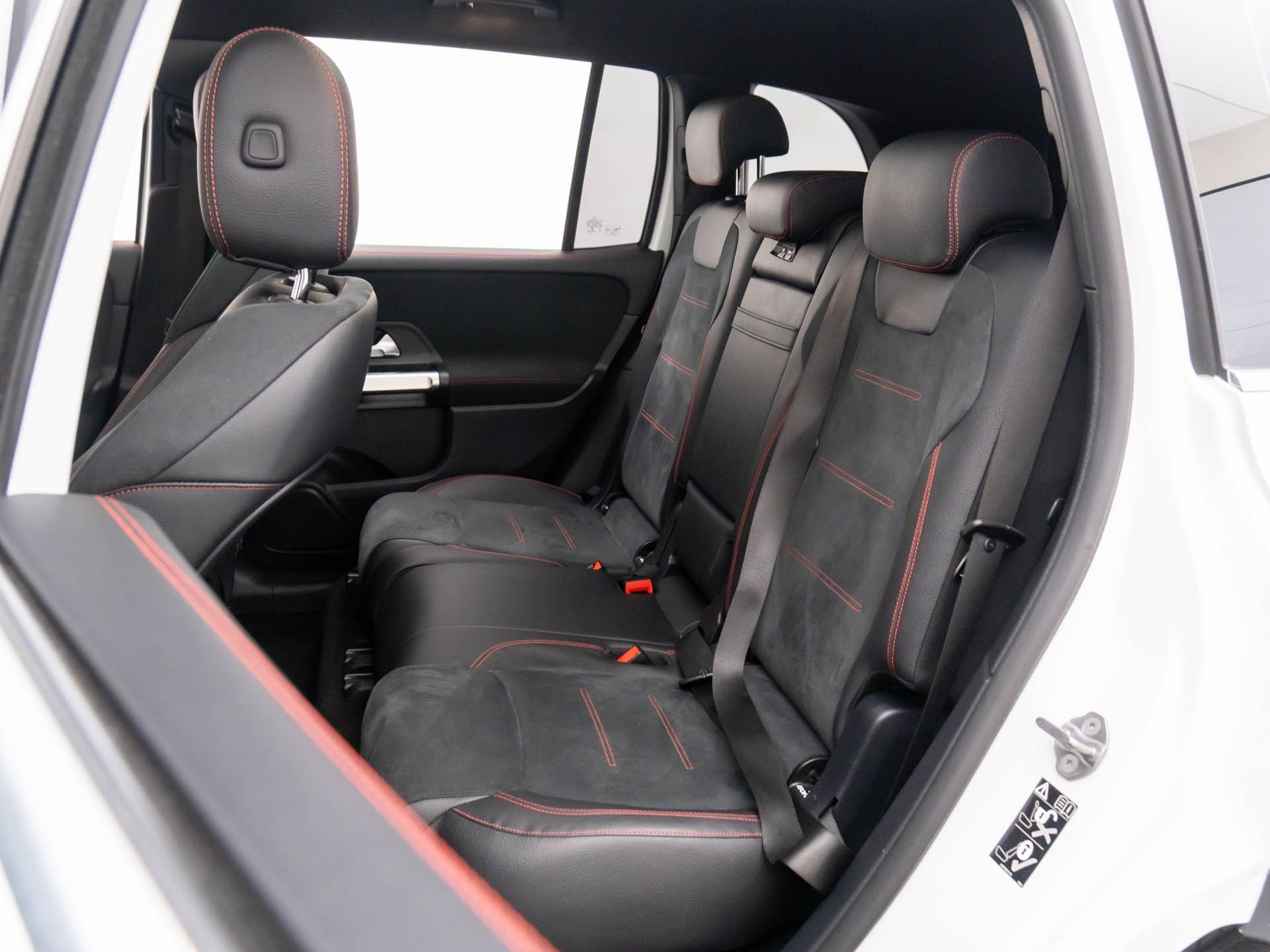2022 Mercedes-Benz GLB GLB 35 AMG photo