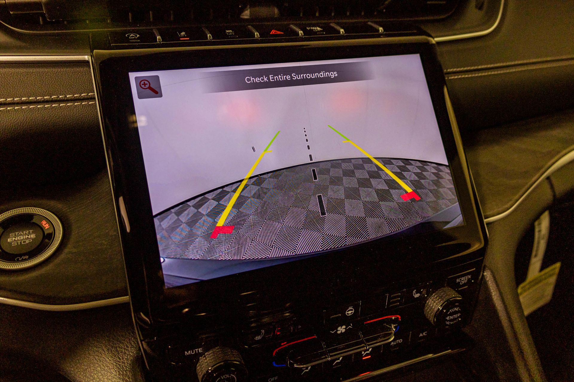 2025 JEEP GRAND CHEROKEE - Image 26