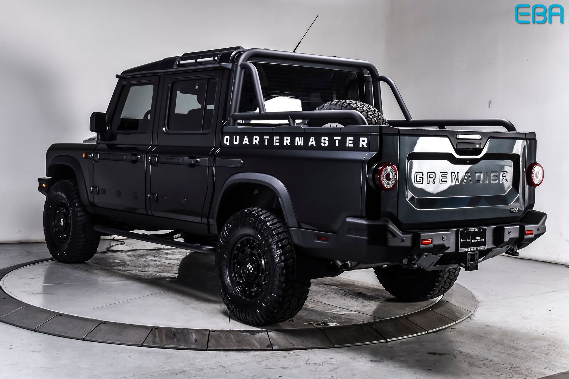 View vehicle photo 4