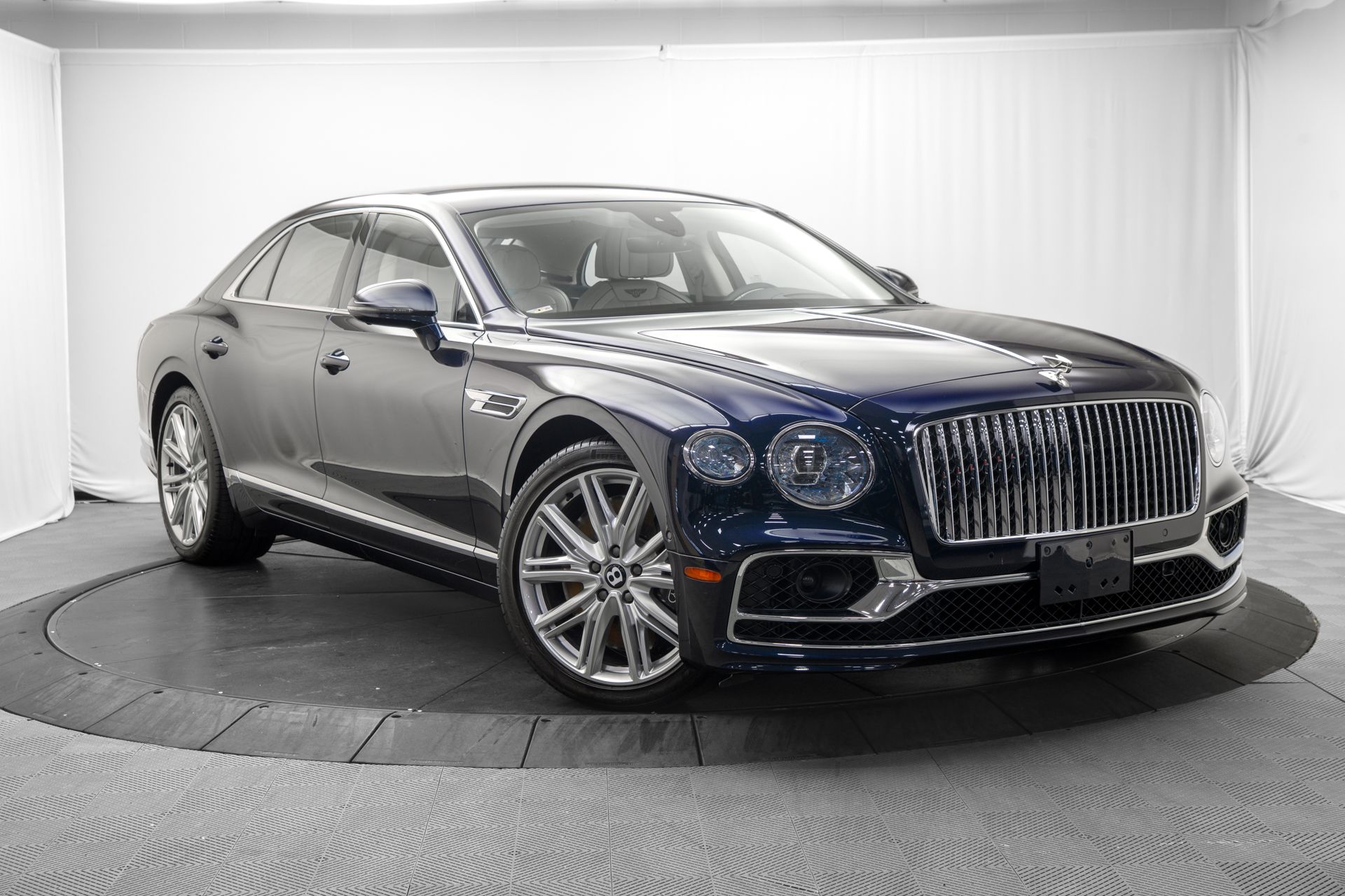 2023 Bentley Flying Spur V8