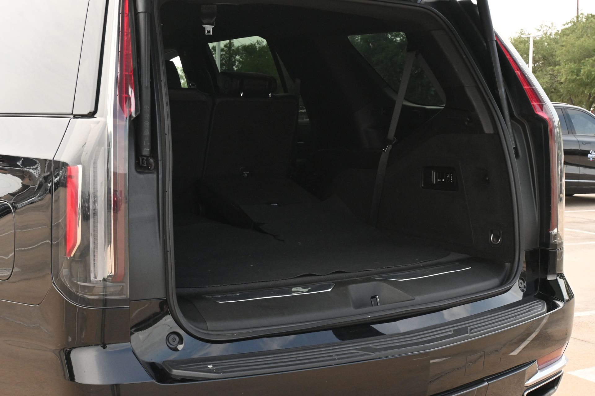 2023 Cadillac Escalade Luxury Black at Central Houston Nissan