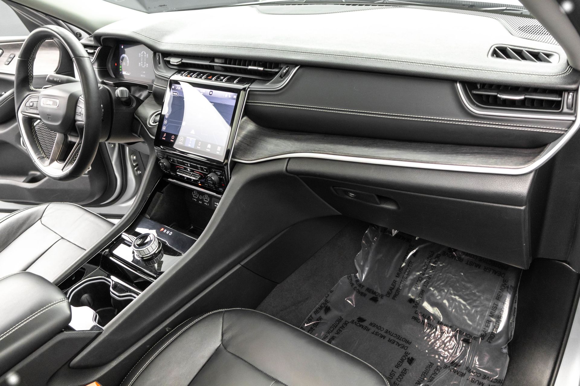 2022 JEEP GRAND CHEROKEE - Image 39