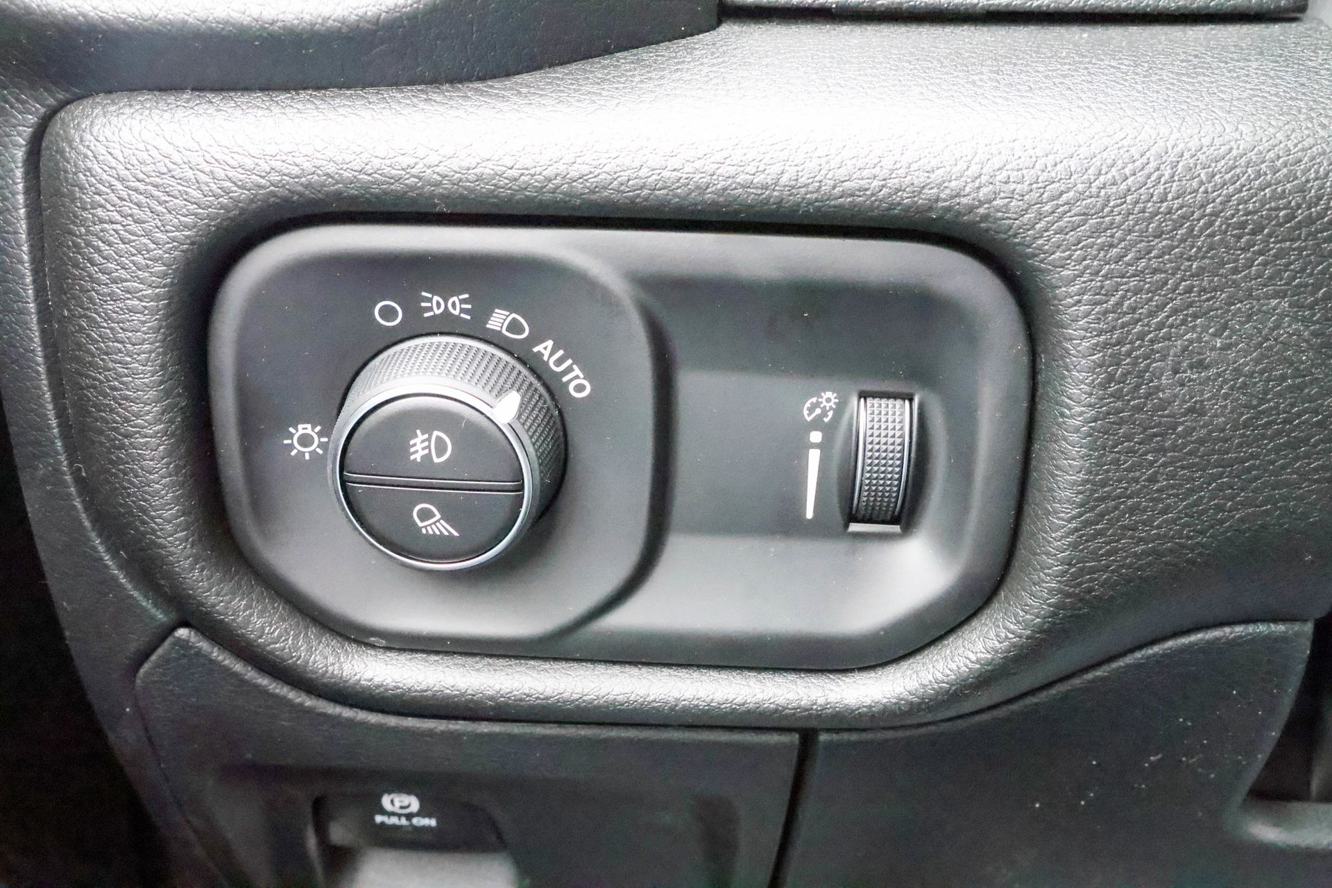 2026 RAM 1500 - Image 31