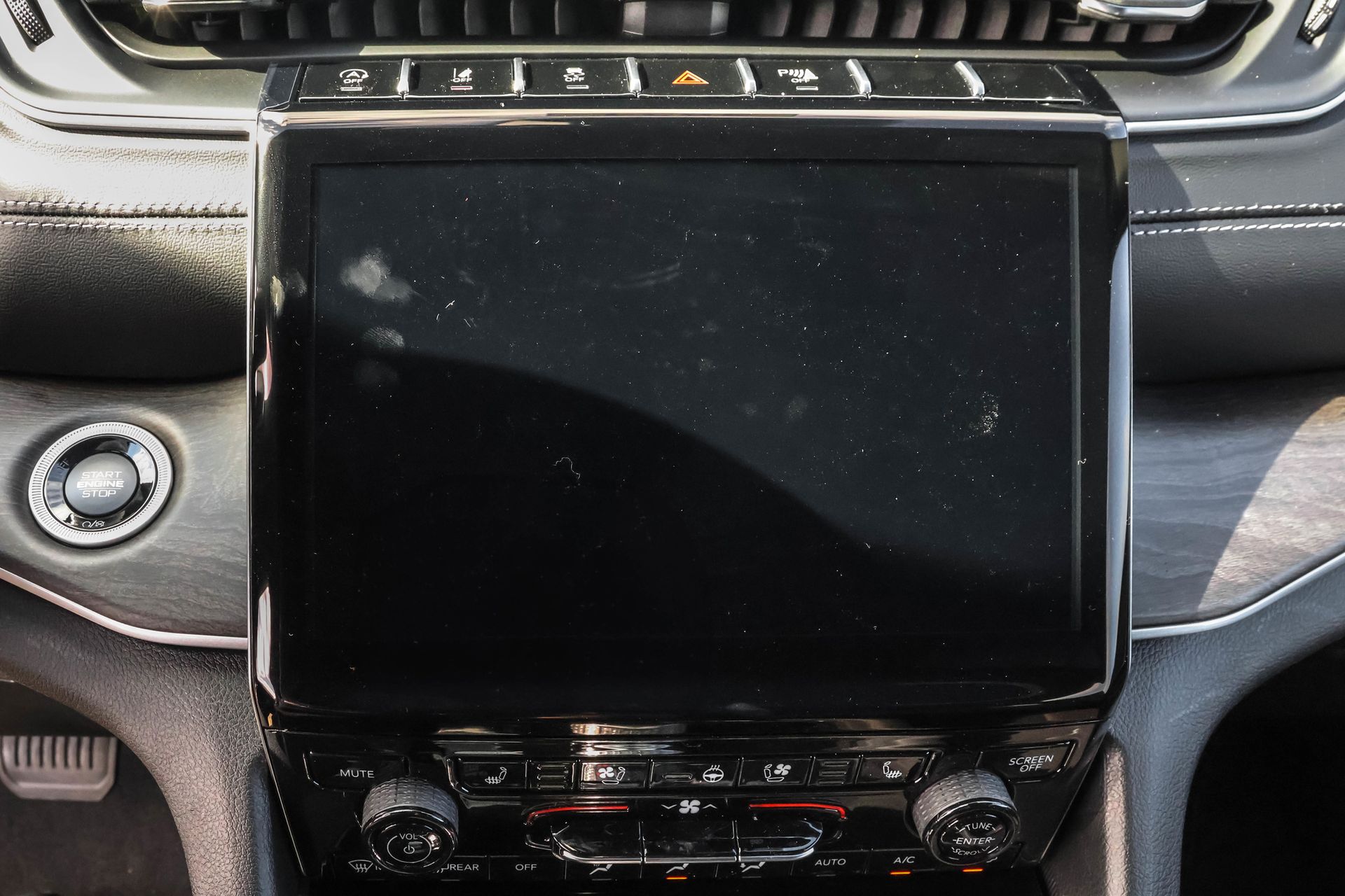 2025 JEEP GRAND CHEROKEE L - Image 18