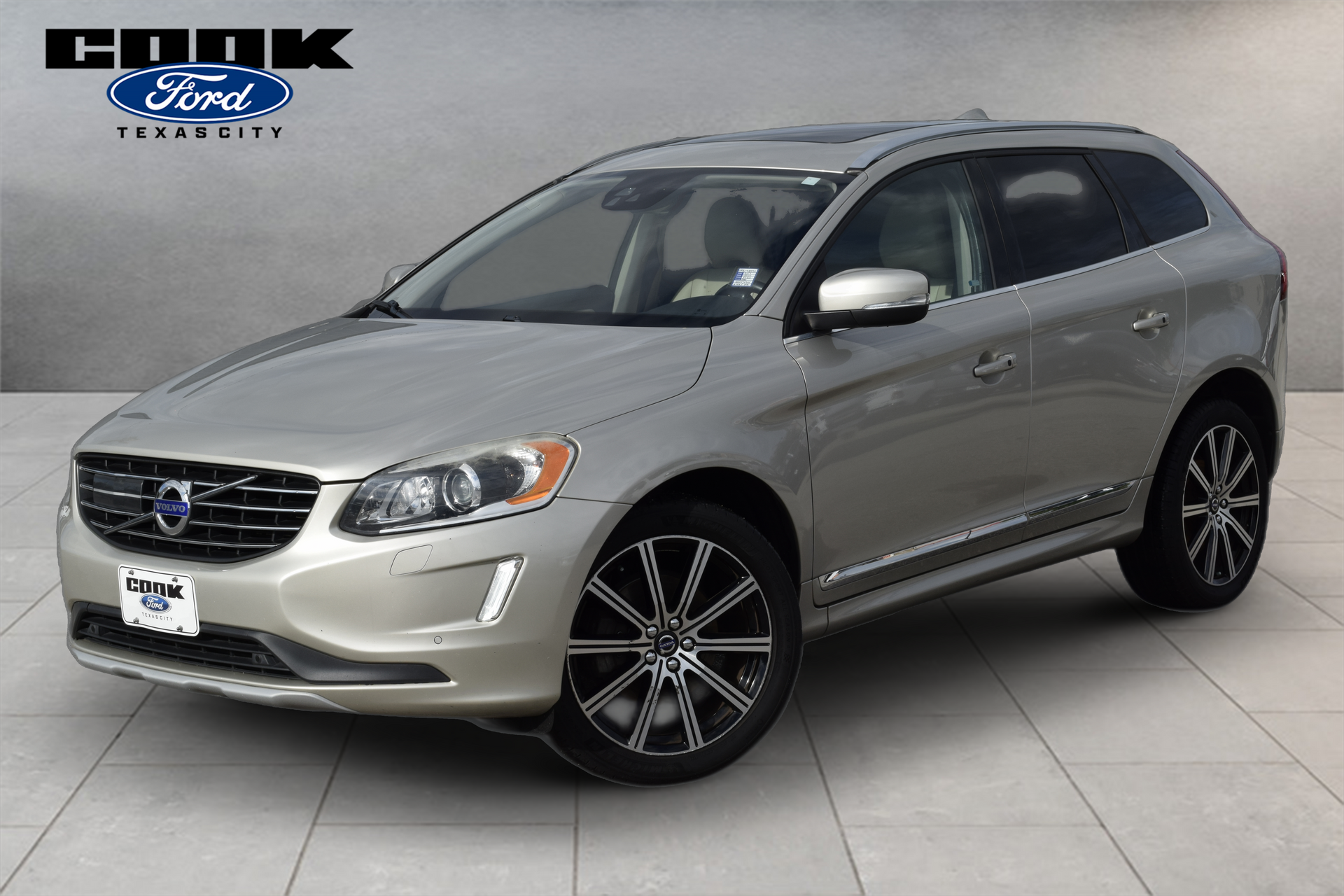 2017 Volvo XC60 T6 Inscription Gold at Gullo Toyota