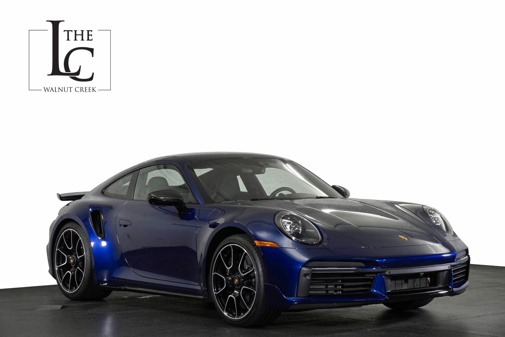 Gentian Blue Metallic 2022 Porsche 911 Turbo S Coupe AWD Coupe All-Wheel Drive 8-Speed Automatic
