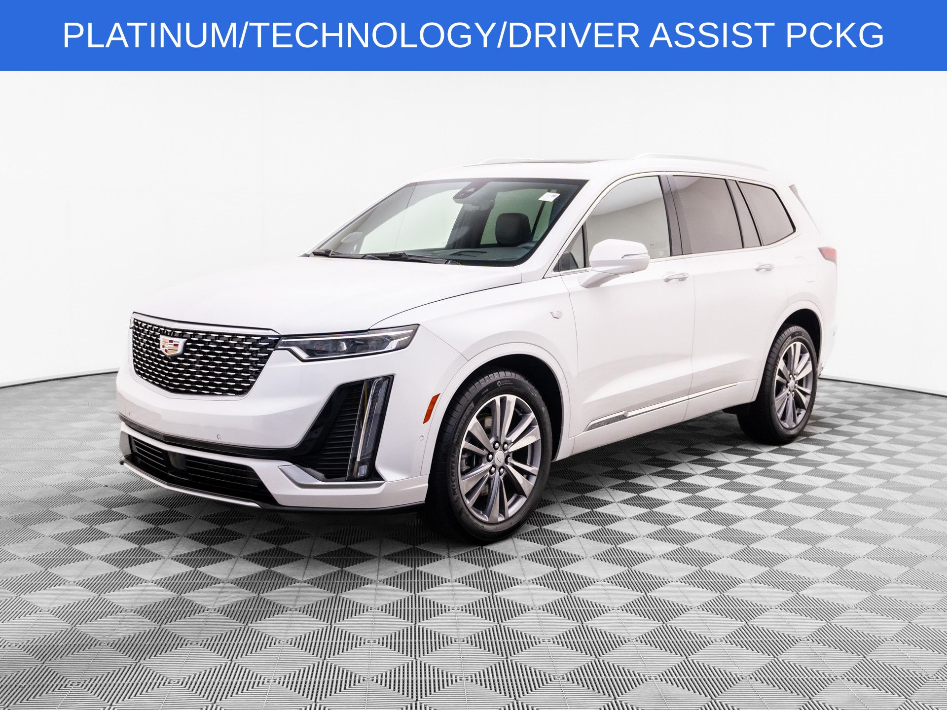 Crystal White Tricoat 2025 Cadillac XT6 SUV / Crossover Four-Wheel Drive 9-Speed Automatic