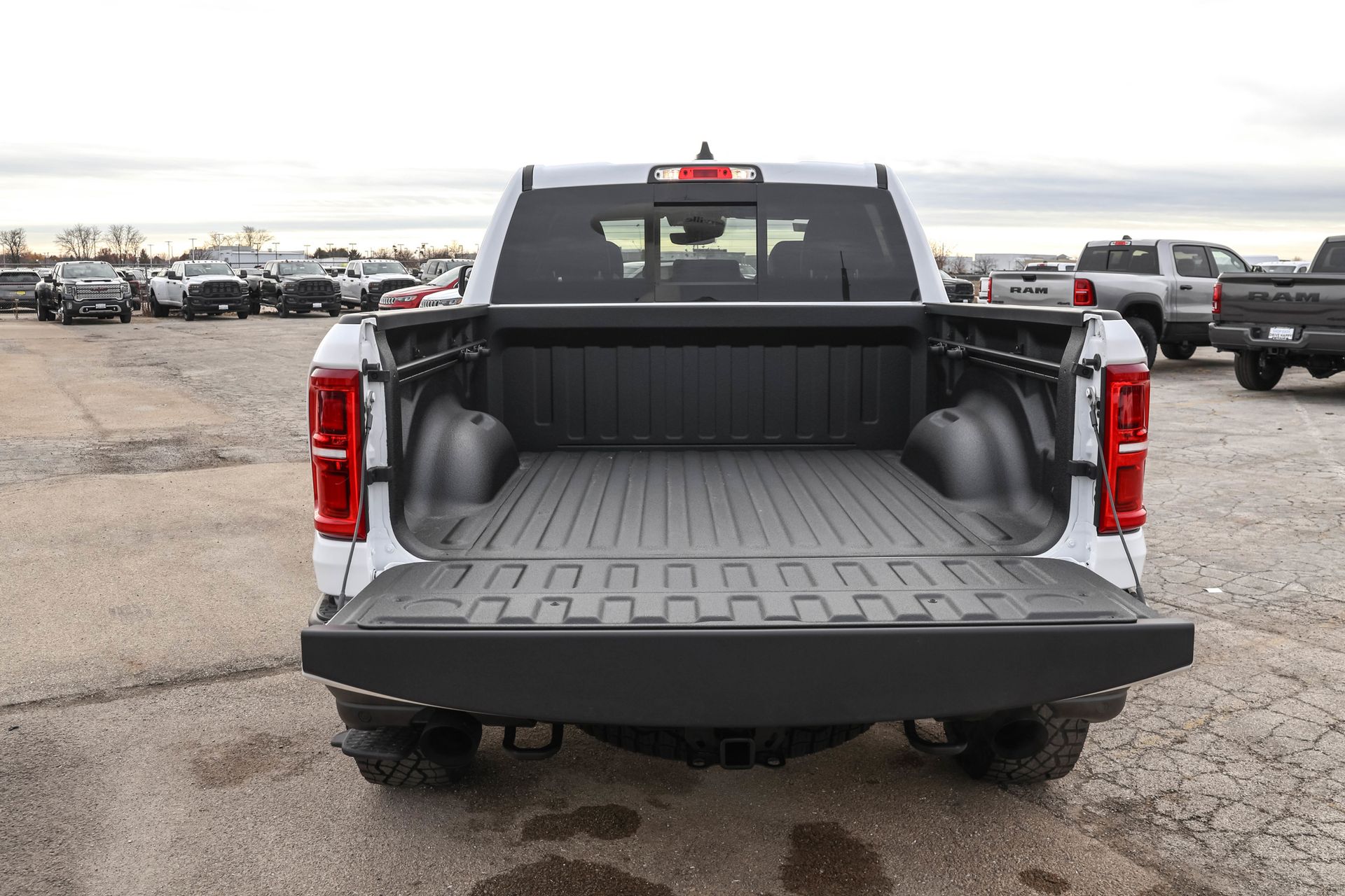 2026 RAM 1500 - Image 15