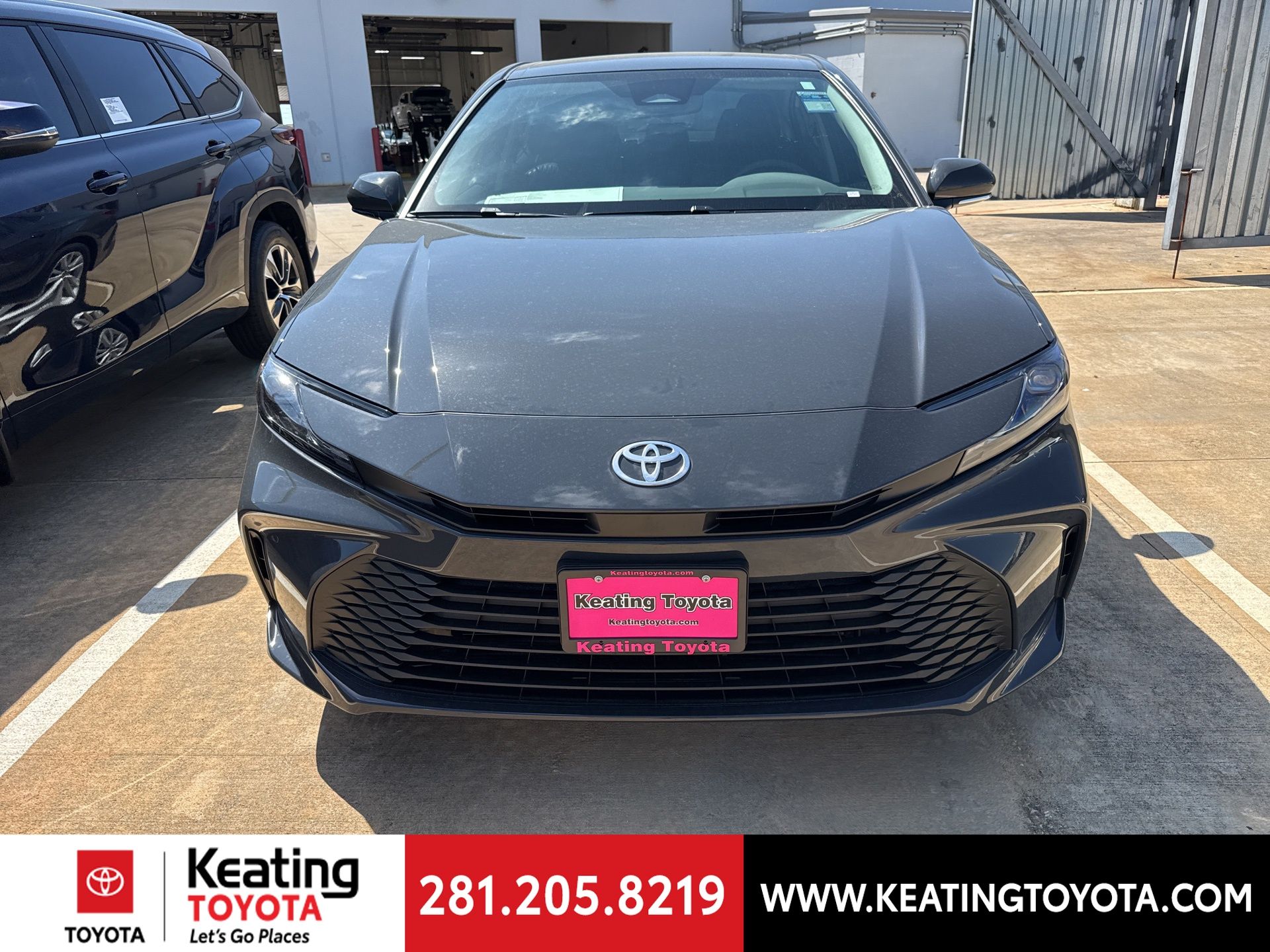 View vehicle photo 2