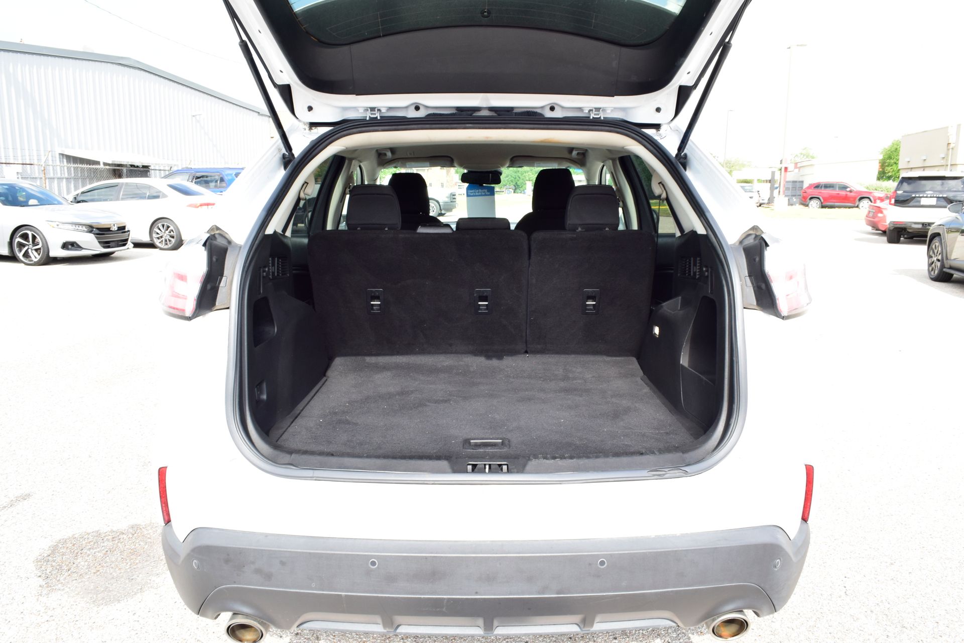 2020 Ford Edge SE White at Emmons Autoplex