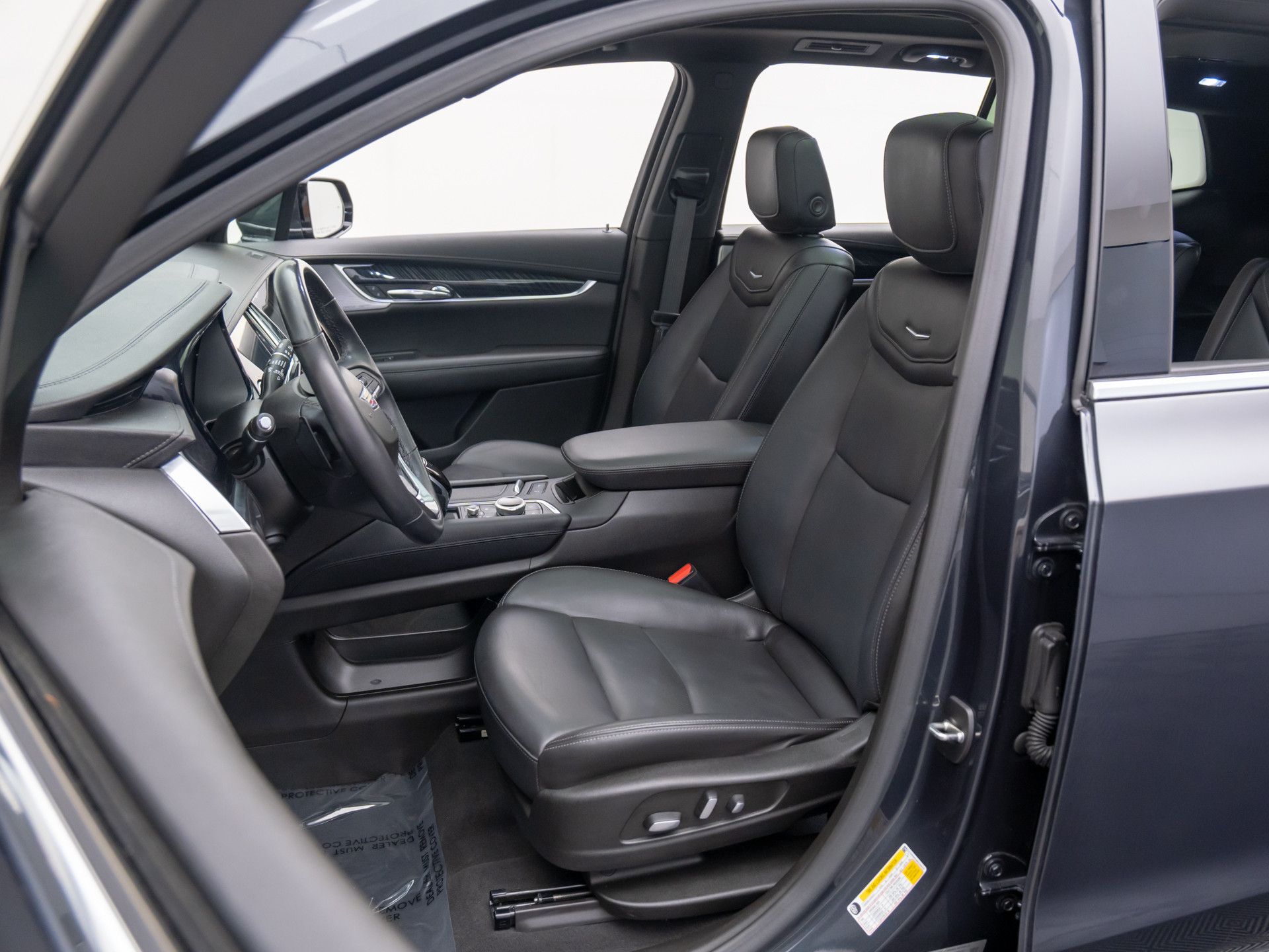 2022 Cadillac XT6 Premium Luxury photo