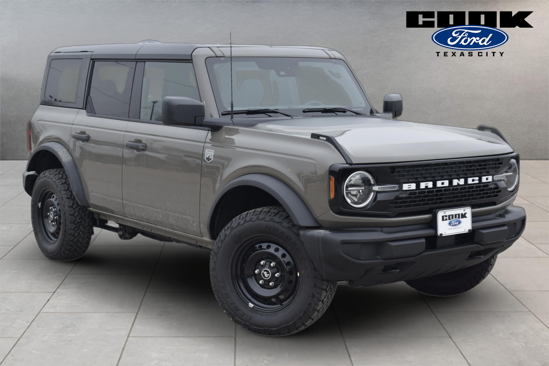 2026 Ford Bronco Big Bend Gray at Wharton Ford