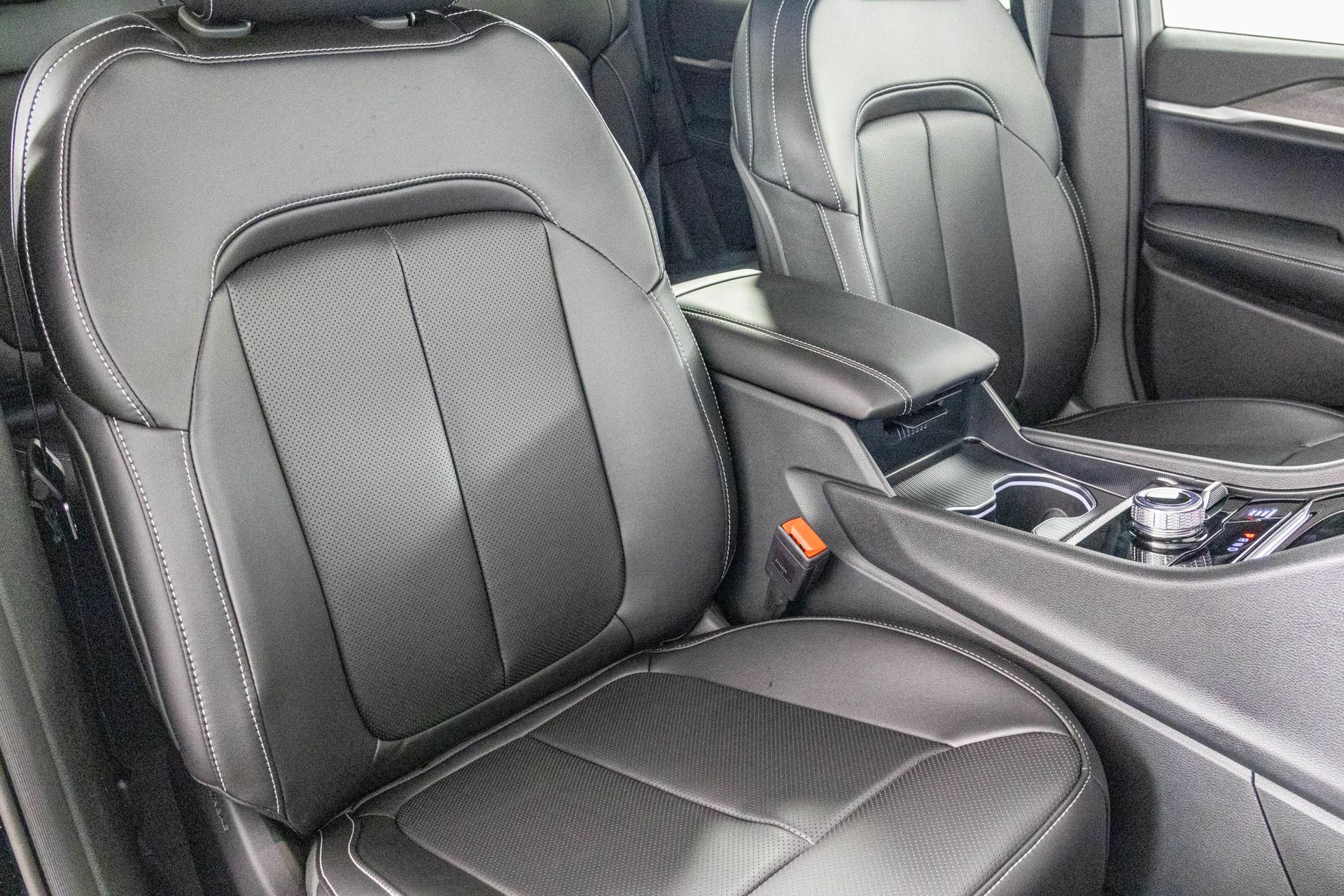 2025 JEEP GRAND CHEROKEE - Image 37