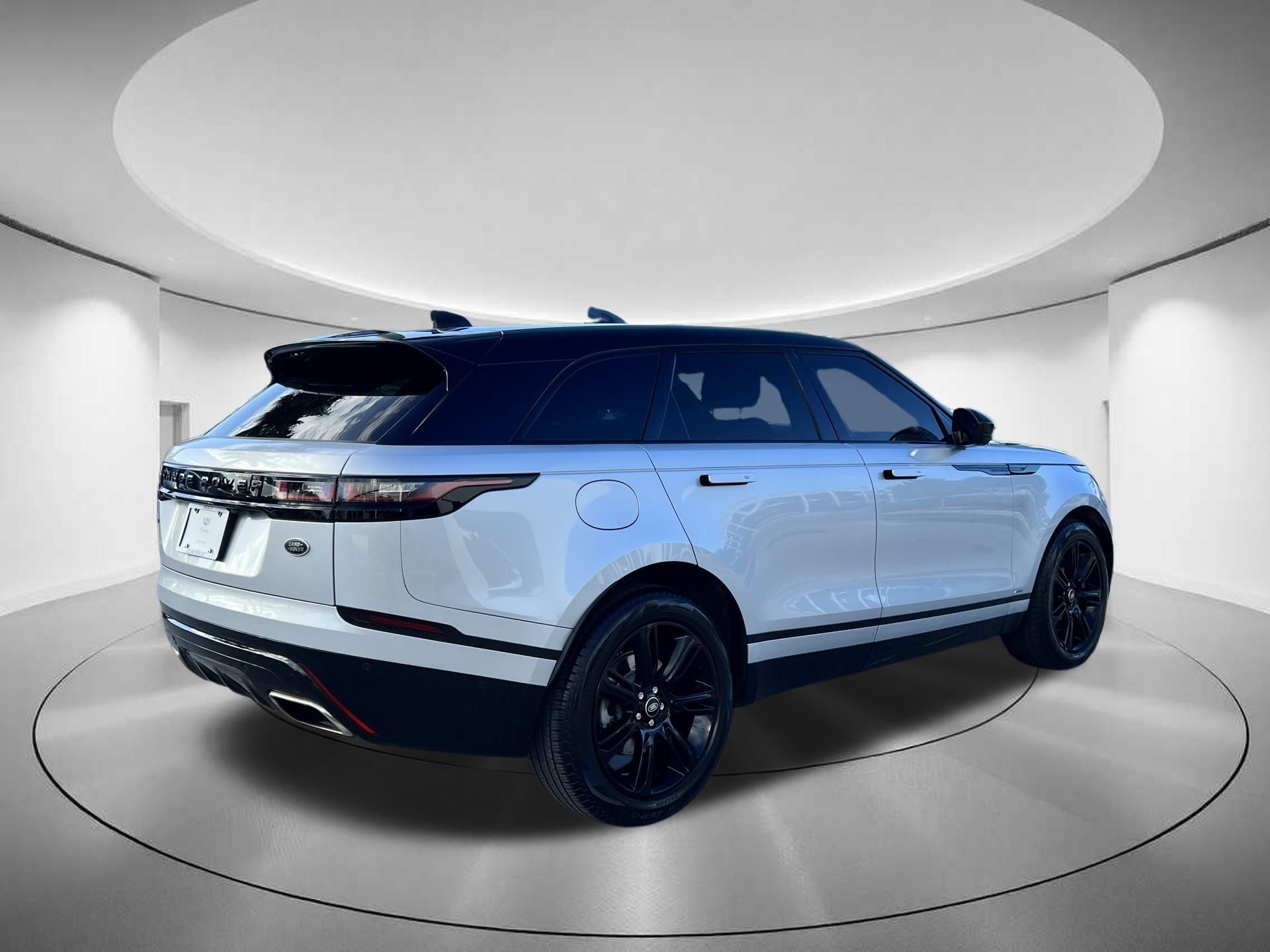 2021 Land Rover Range Rover Velar R-Dynamic S 26