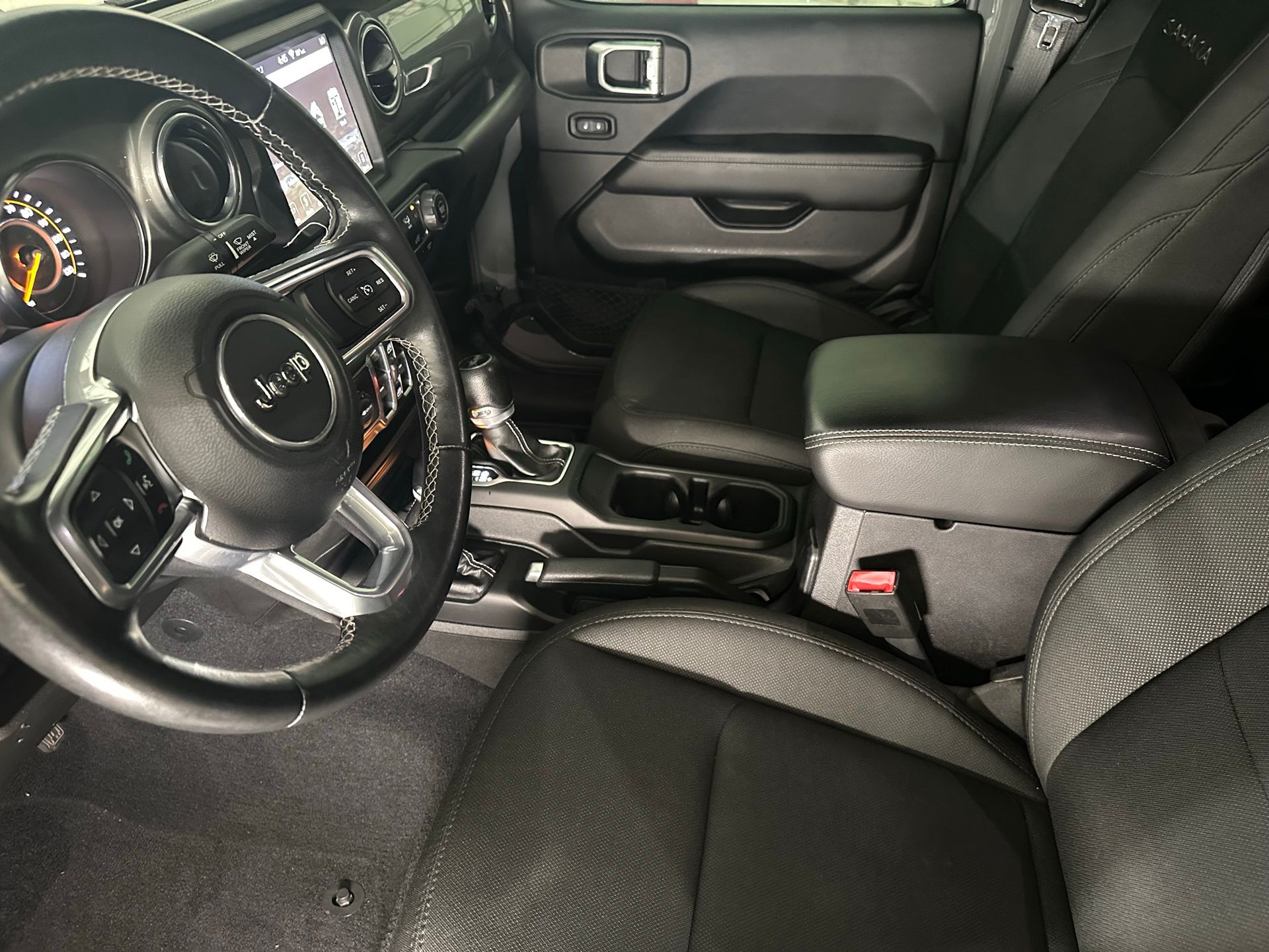 2018 Jeep Wrangler Unlimited Sahara 22