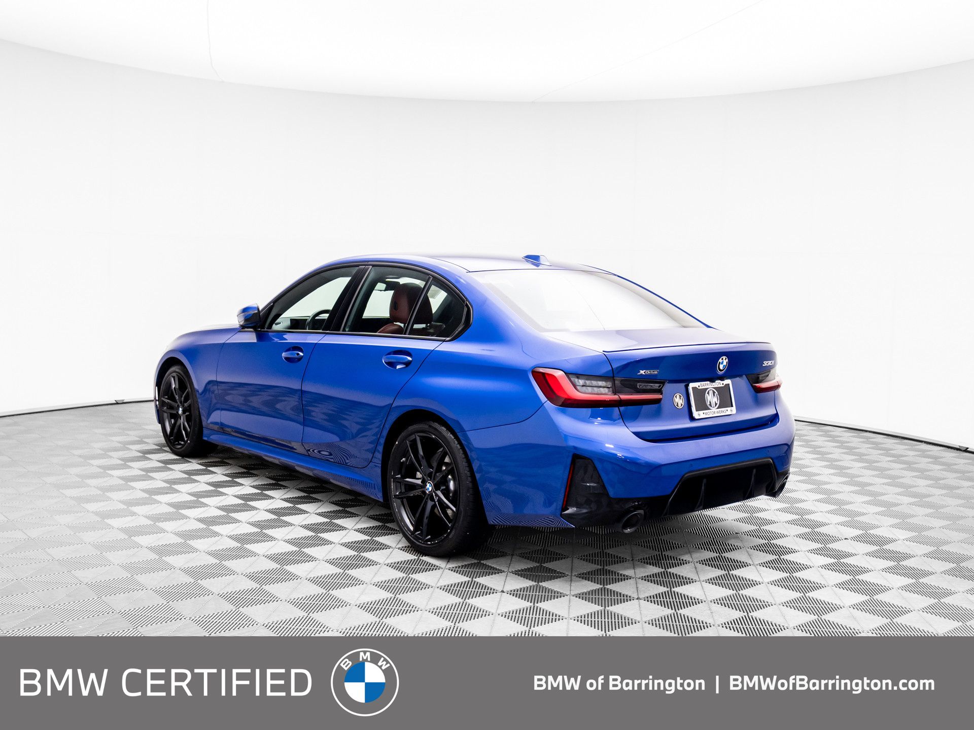 2023 BMW 3-Series 330i xDrive photo