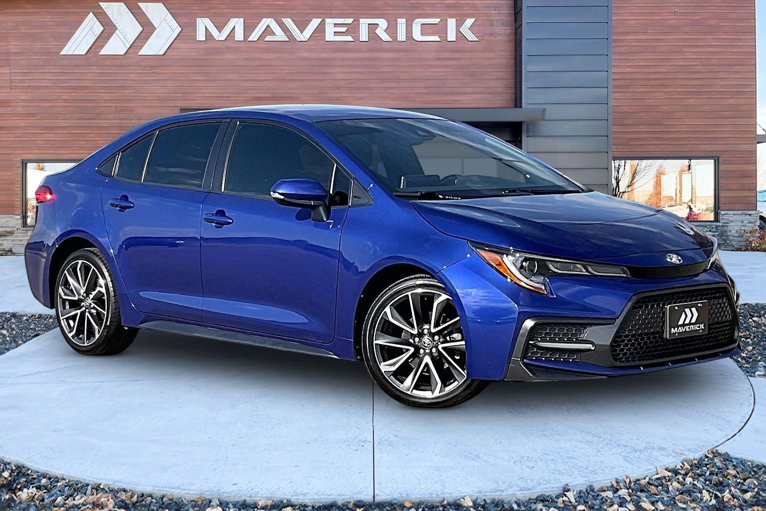 Blue 2021 Toyota Corolla SE FWD Sedan Front-Wheel Drive Continuously Variable Transmission