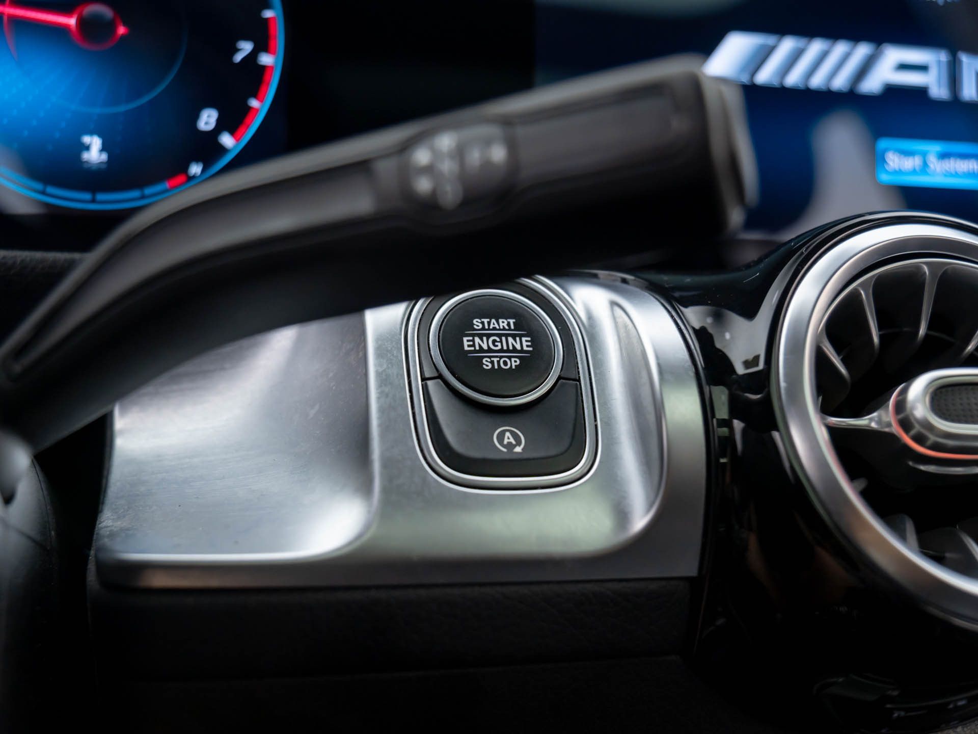 2021 Mercedes-Benz GLB GLB 35 AMG photo