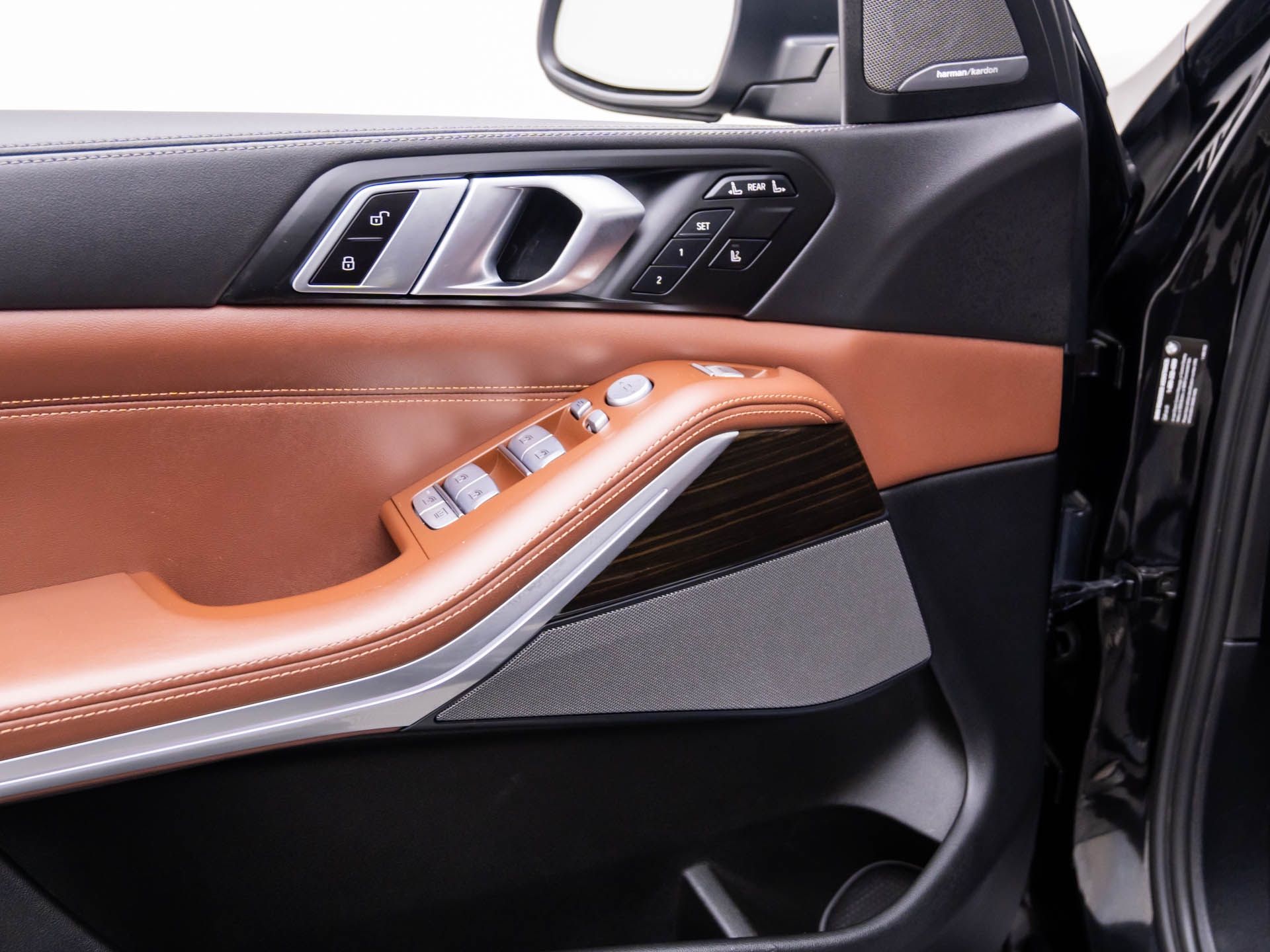 2023 BMW X7 xDrive40i photo