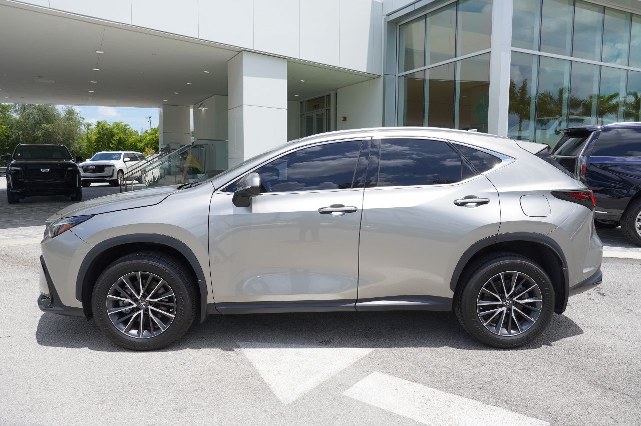 2022 Lexus NX 250 2