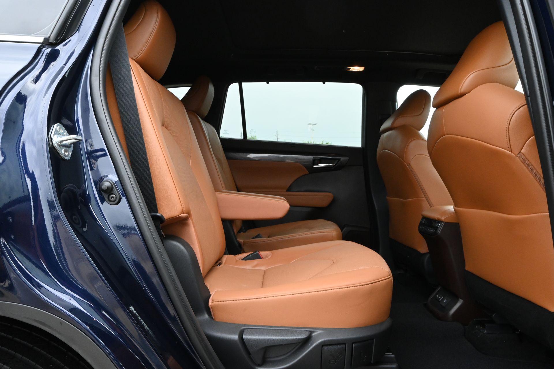 2022 Toyota Highlander Platinum  at Gullo Toyota