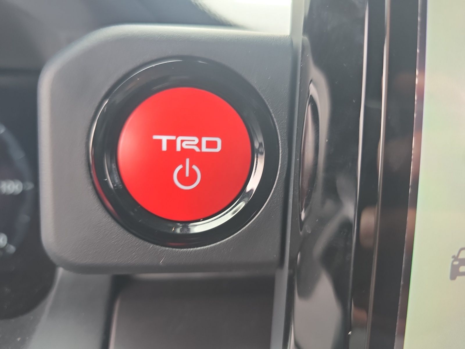 2025 Toyota Tacoma TRD Off Road - Photo 18