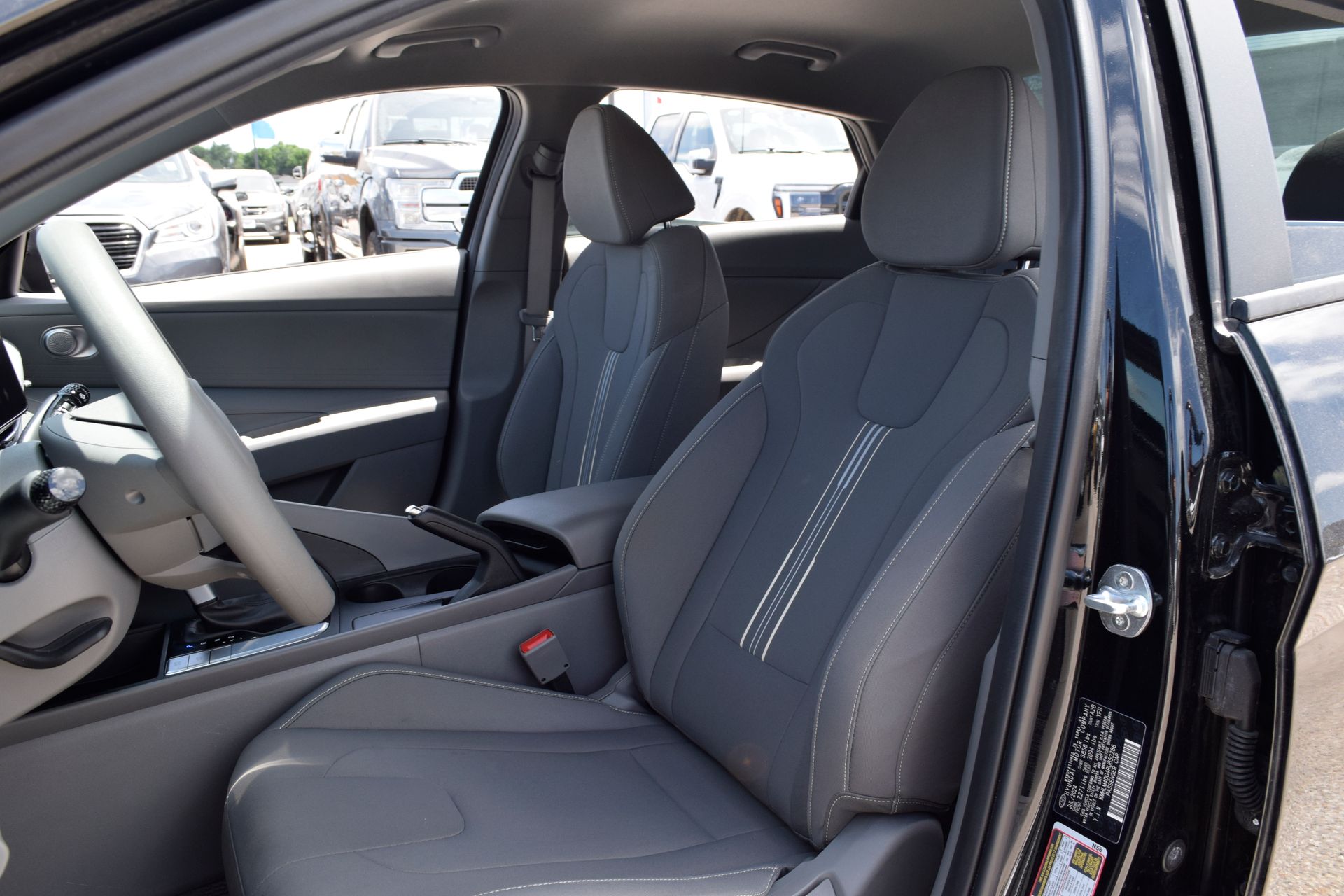 2024 Hyundai Elantra SEL Black at Community Honda