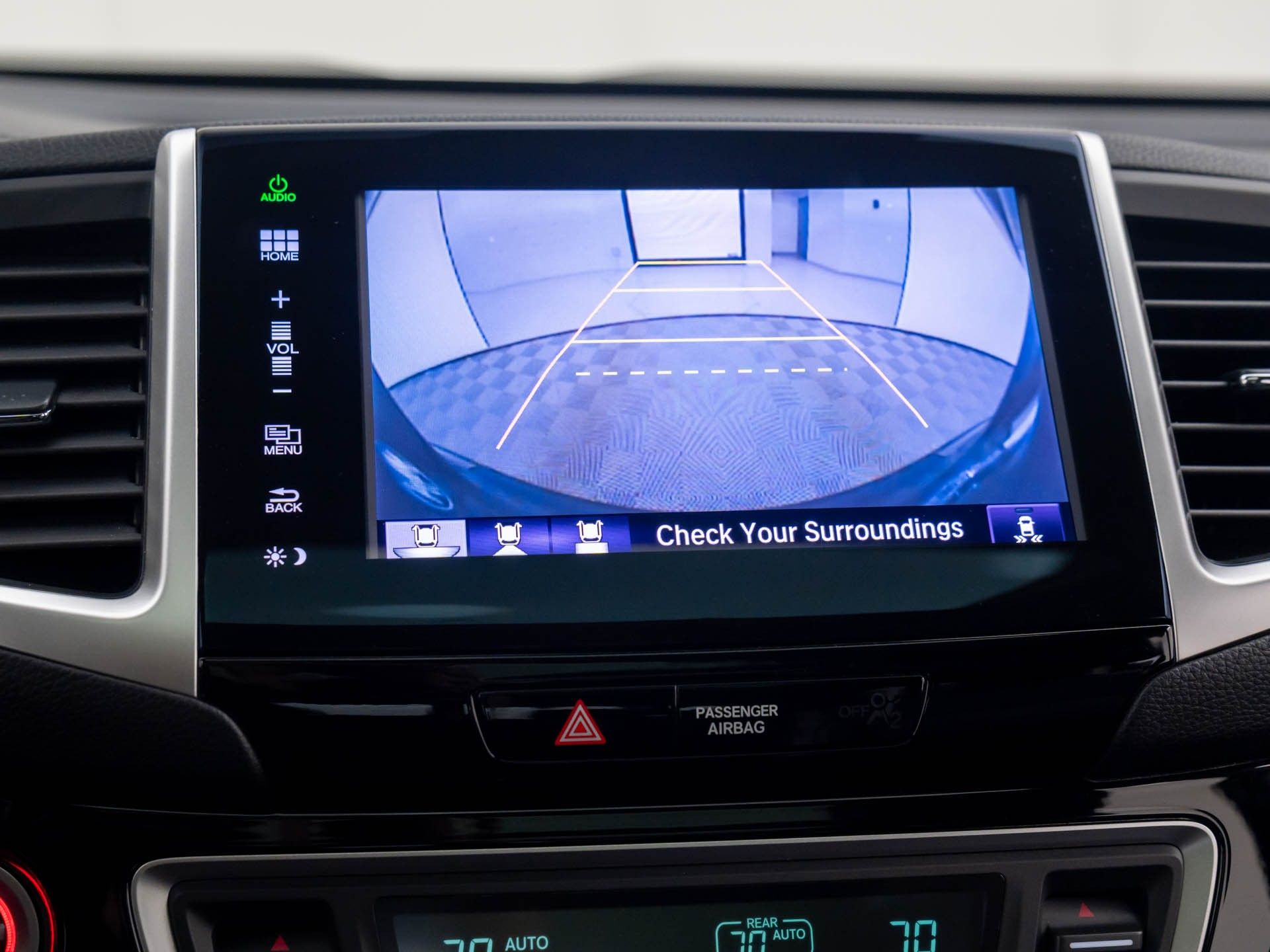 2016 Honda Pilot Elite photo