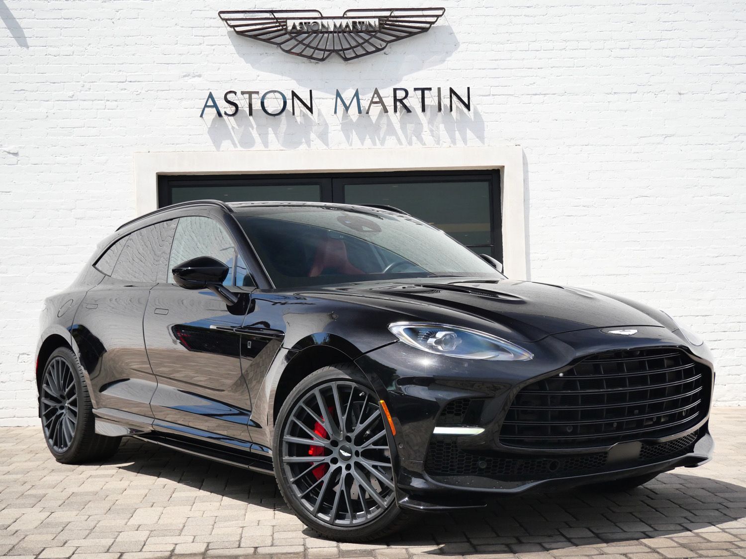 Onyx Black 2024 Aston Martin DBX SUV / Crossover All-Wheel Drive 9-Speed Automatic